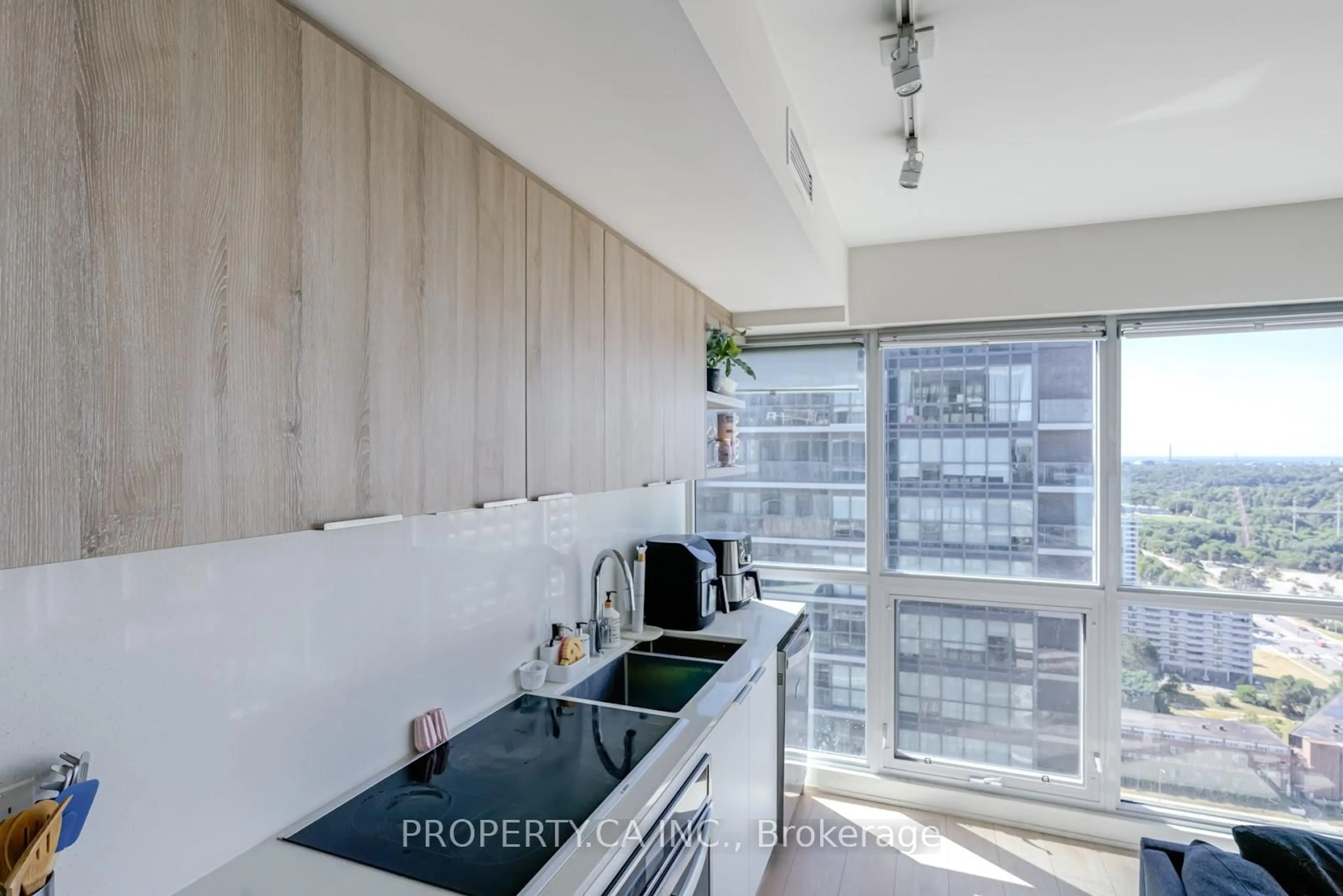 Standard kitchen, unknown for 6 Sonic Way #N2809, Toronto Ontario M3C 0P1