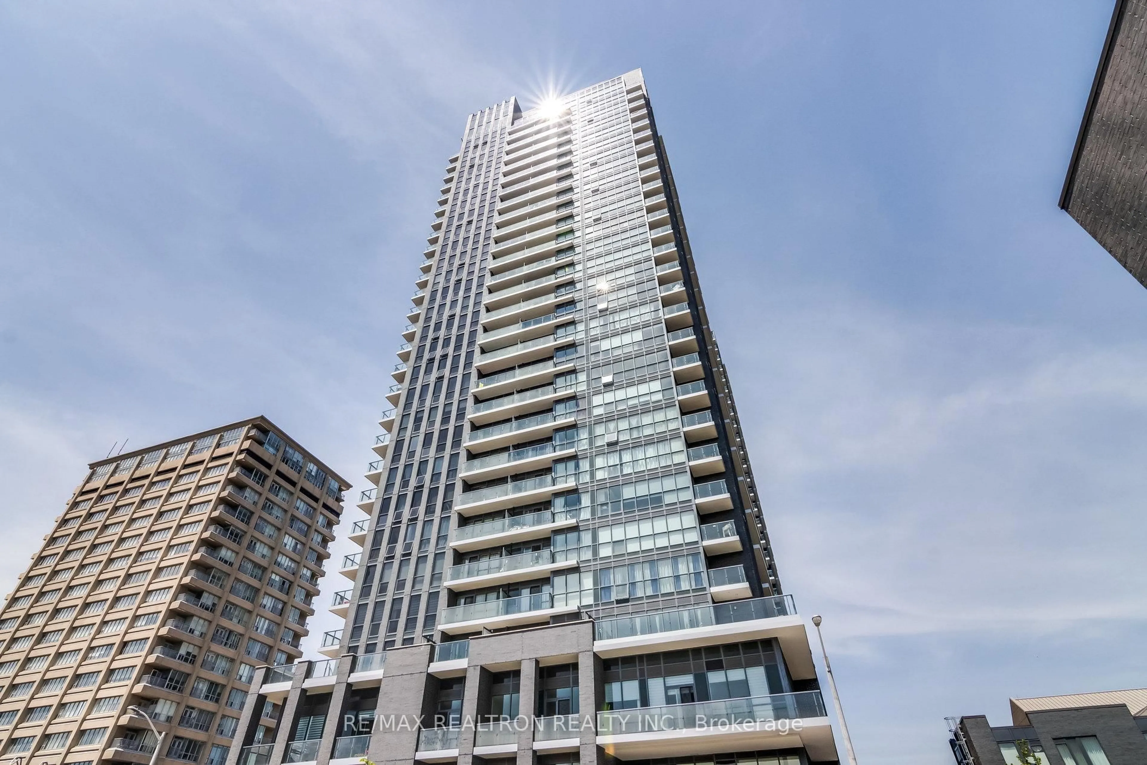 Indoor foyer for 2 Sonic Way #2407, Toronto Ontario M3C 0P2