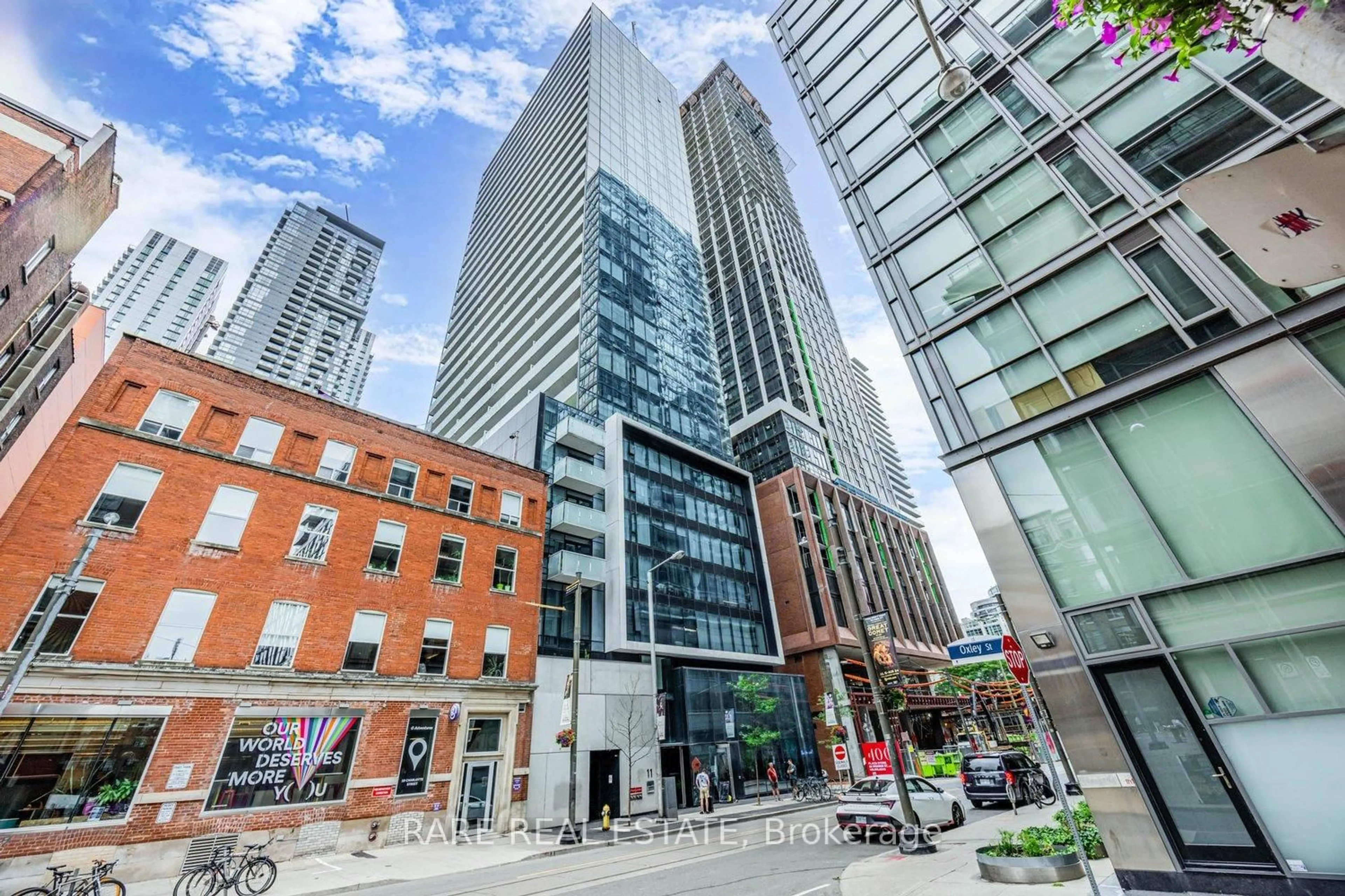 Patio, street for 11 Charlotte St #2404, Toronto Ontario M5V 0M6