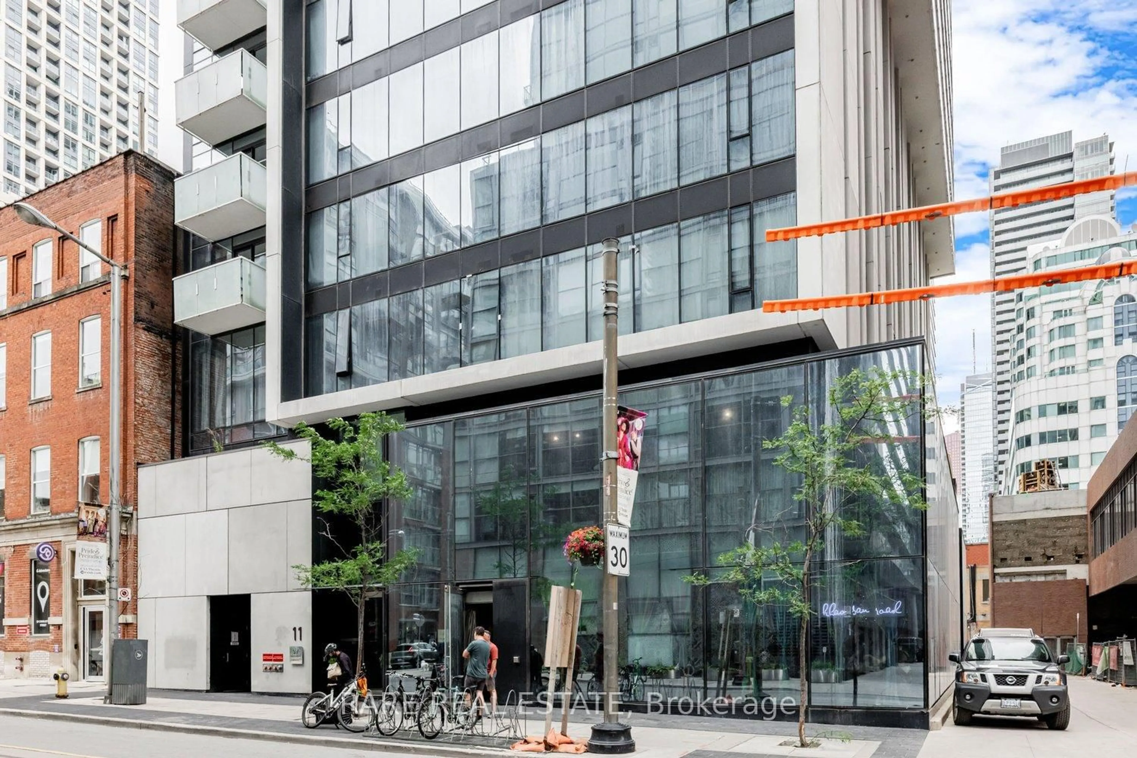 Indoor foyer for 11 Charlotte St #2404, Toronto Ontario M5V 0M6