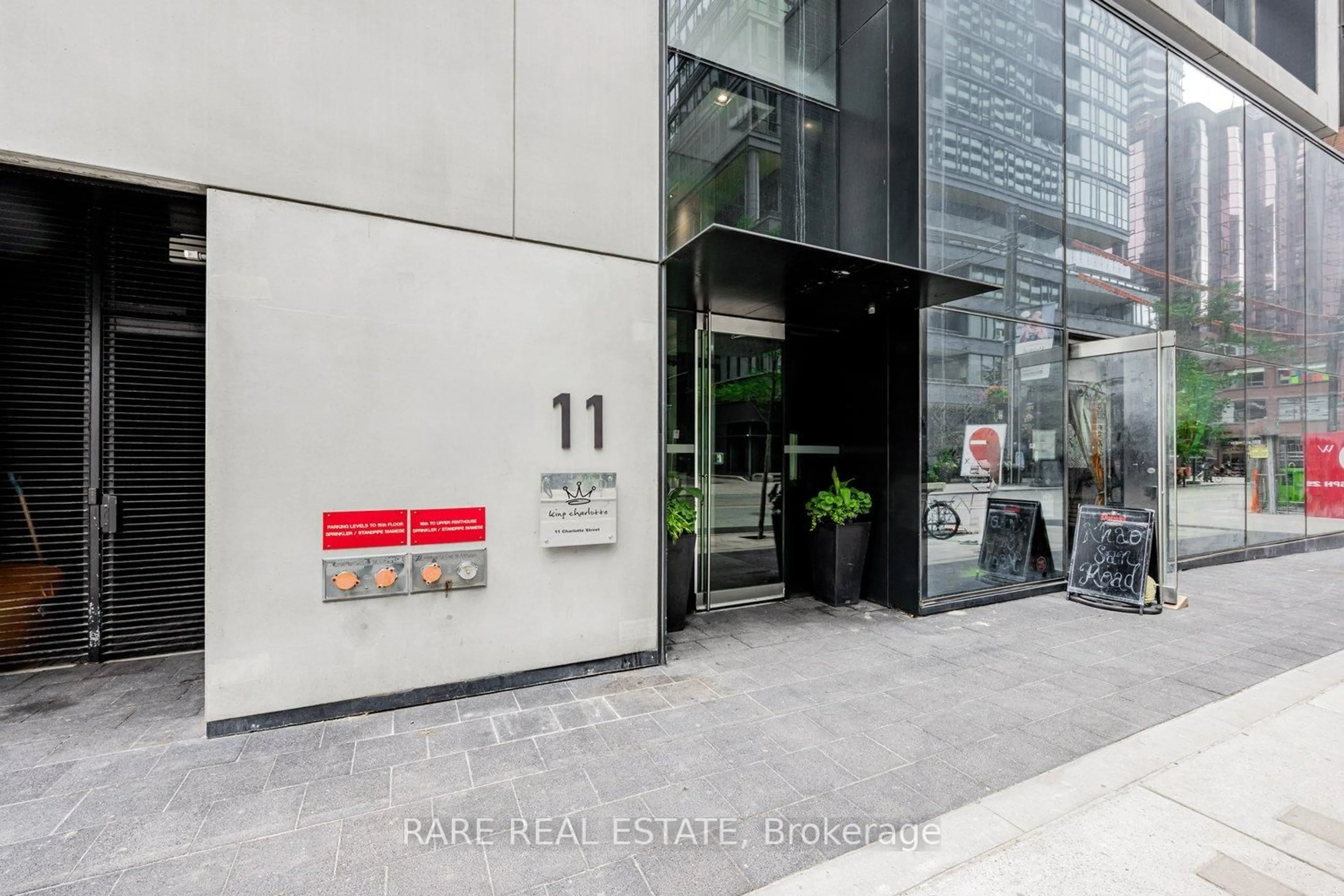 Indoor foyer for 11 Charlotte St #2404, Toronto Ontario M5V 0M6