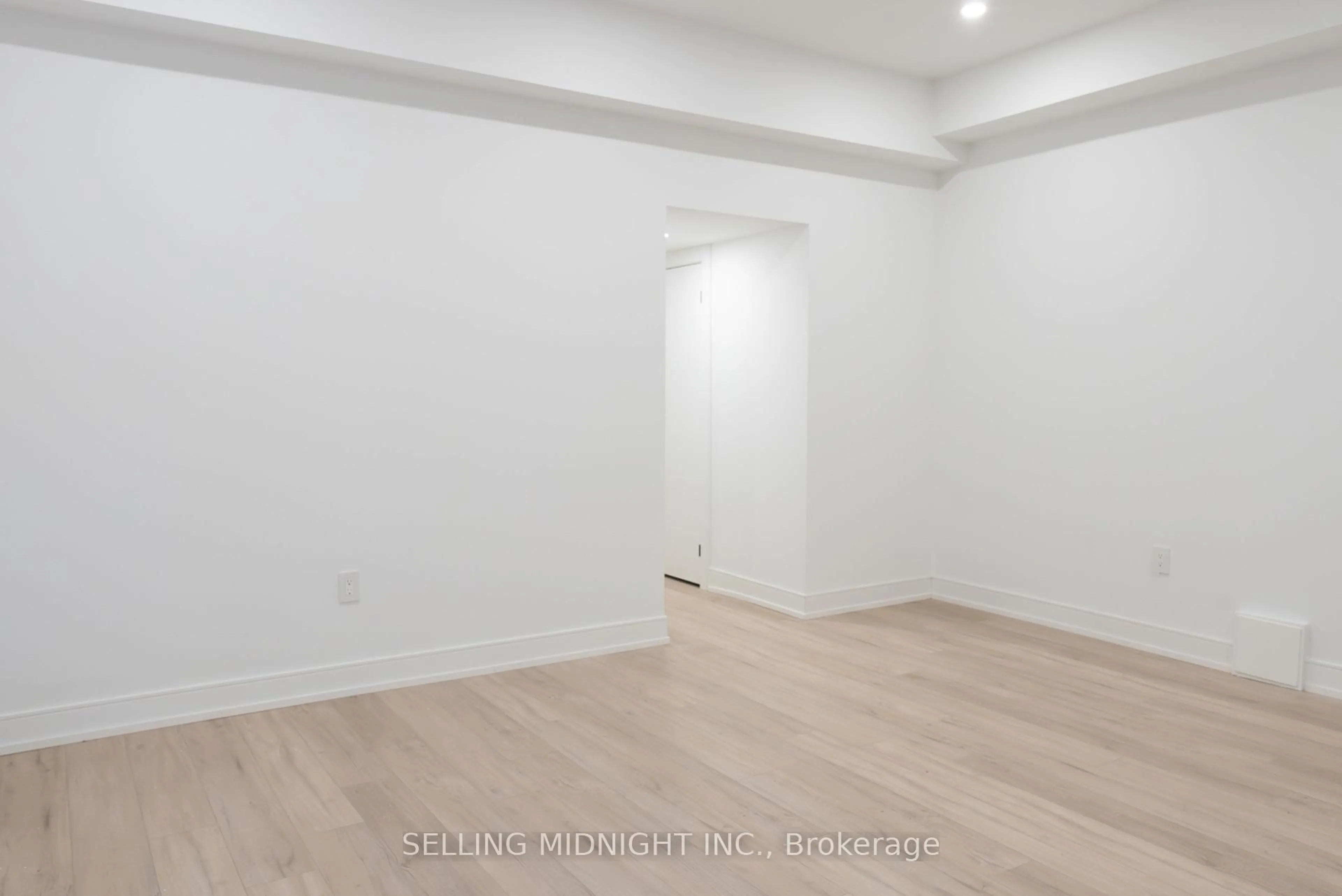 A pic of a room for 90 Johnston Ave, Toronto Ontario M2N 1H2