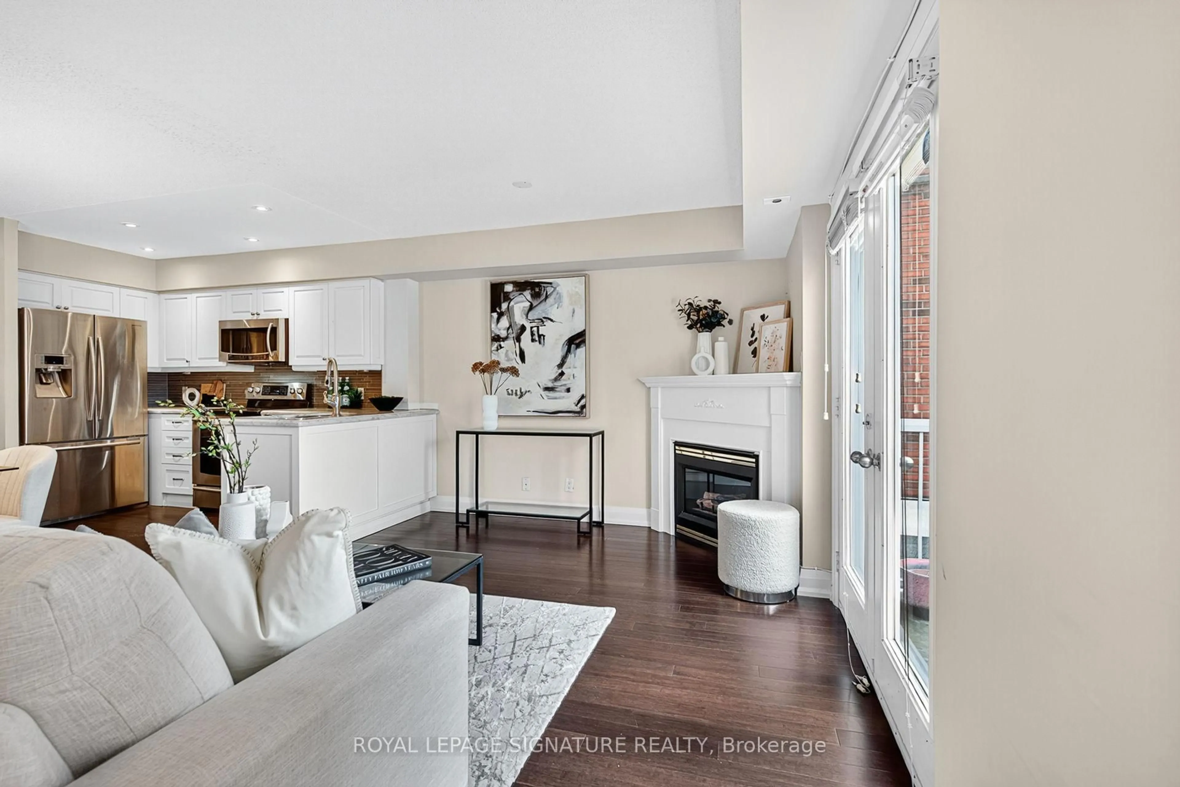 Unknown for 12 Sudbury St #411, Toronto Ontario M6J 3W7
