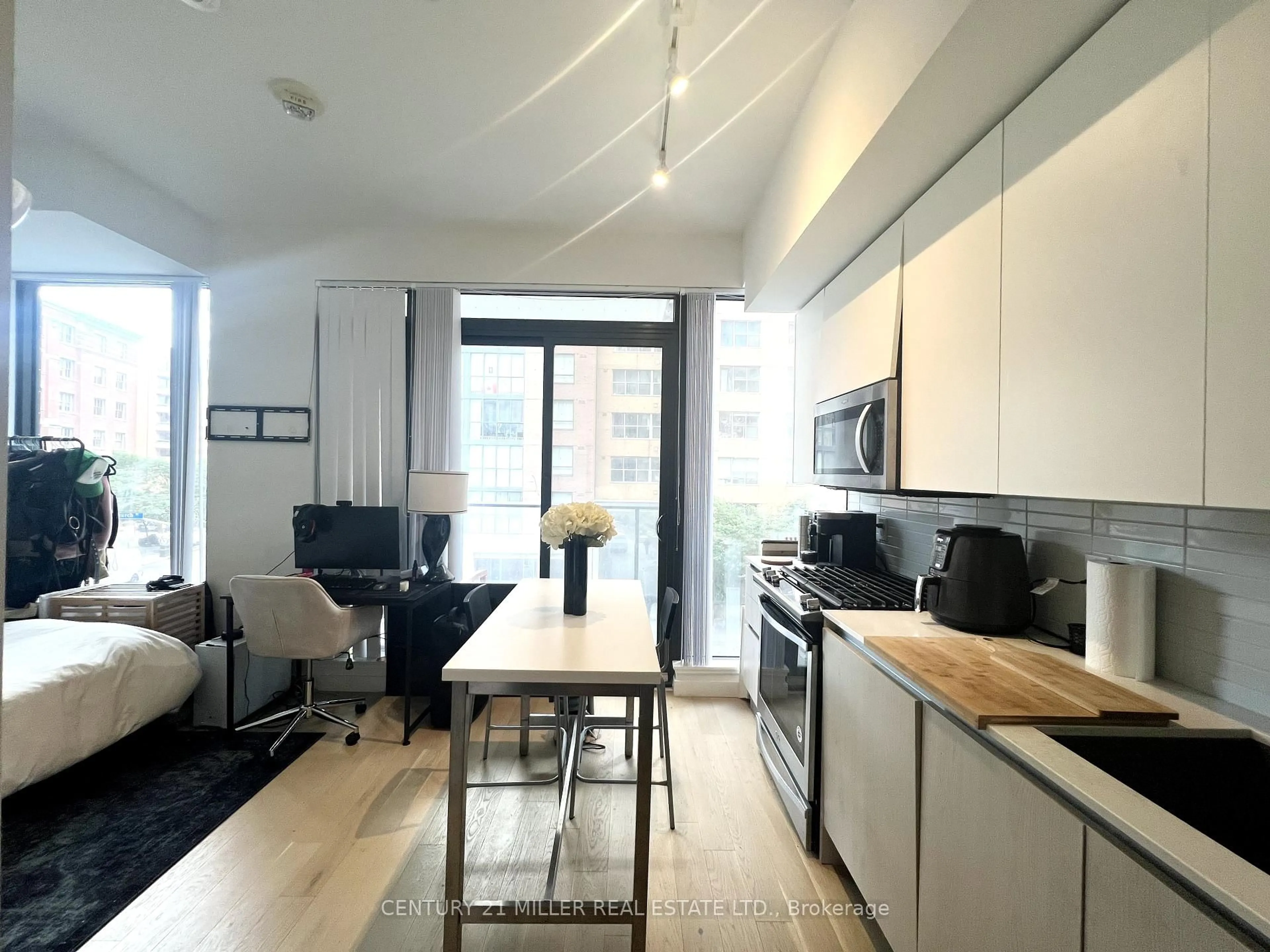 Open concept kitchen, unknown for 2A Church St #211, Toronto Ontario M5E 0E1