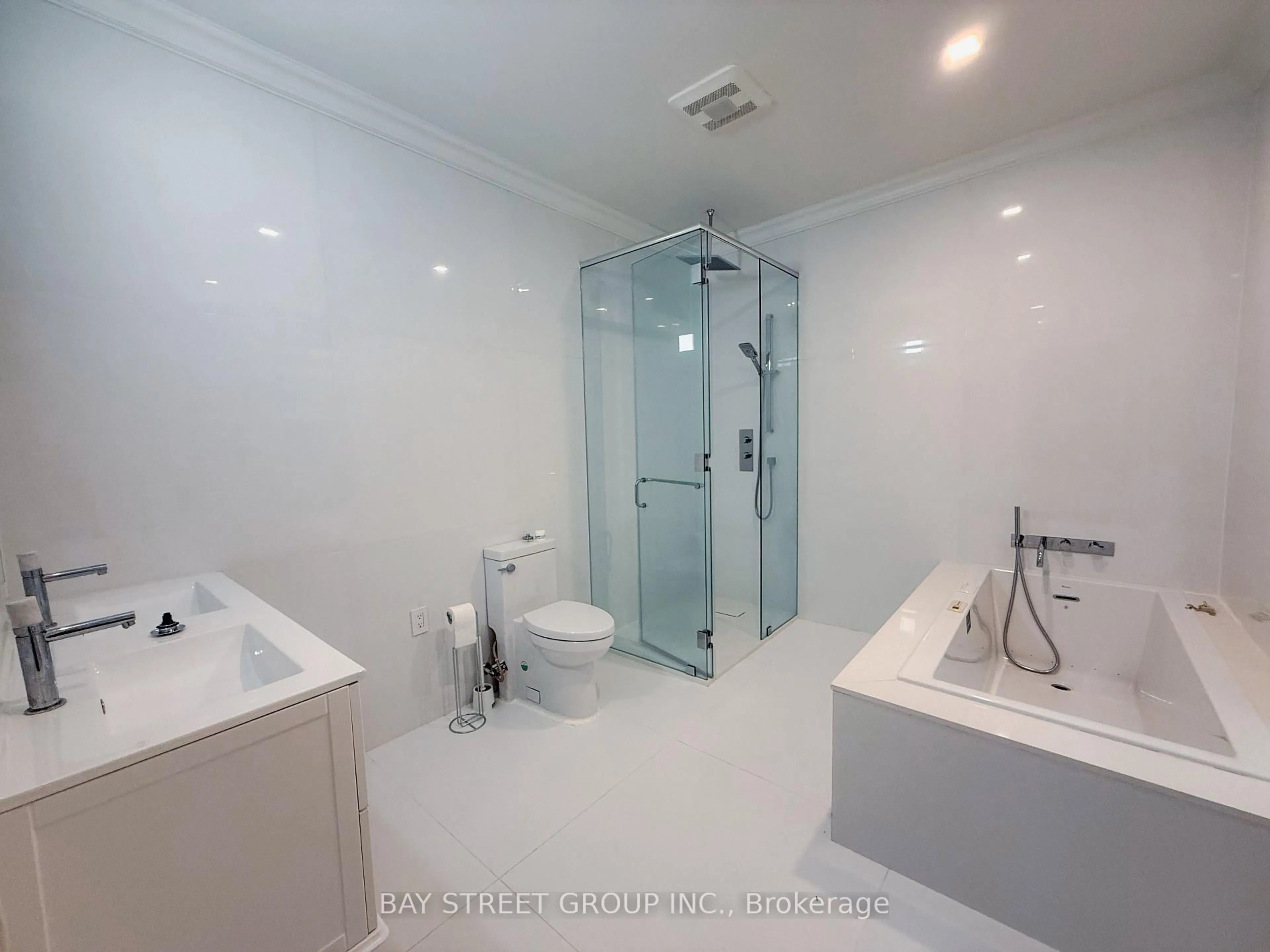 Contemporary bathroom, ceramic/tile floor for 61 Brunswick Ave, Toronto Ontario M5S 2L8