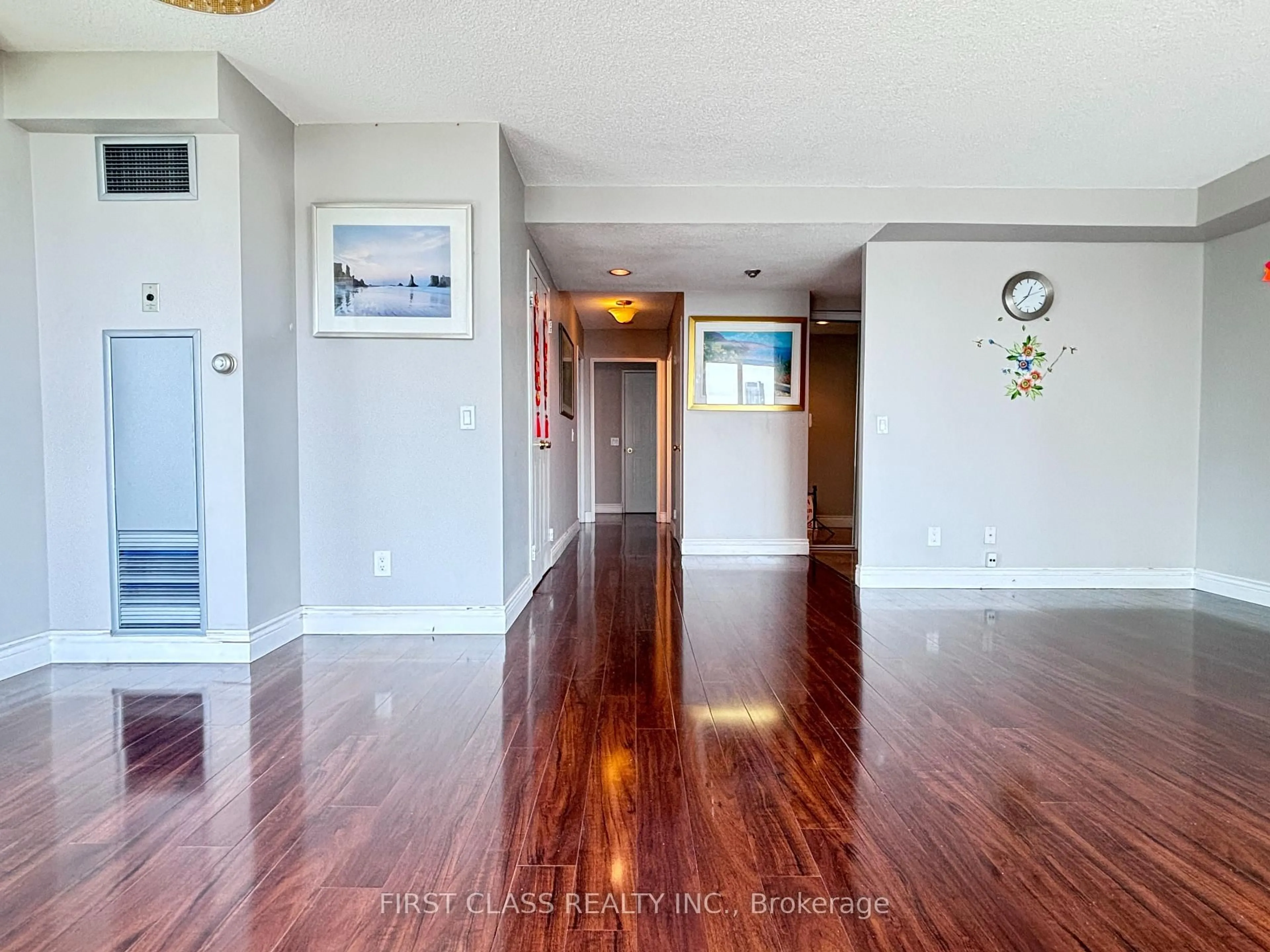 Indoor entryway for 238 Doris Ave #1503, Toronto Ontario M2N 6W1