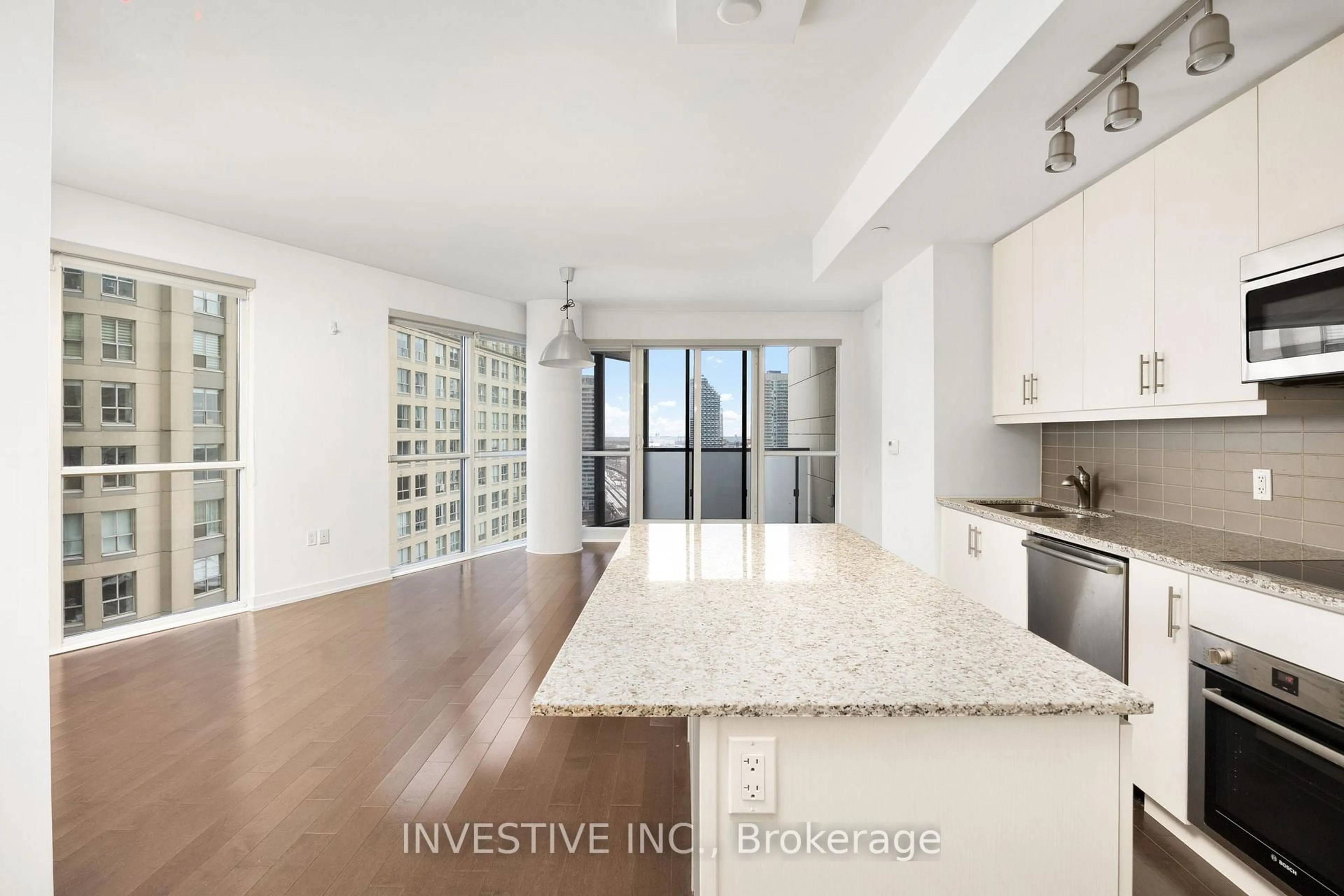 Open concept kitchen, unknown for 1 The Esplanade #2306, Toronto Ontario M5E 0A8