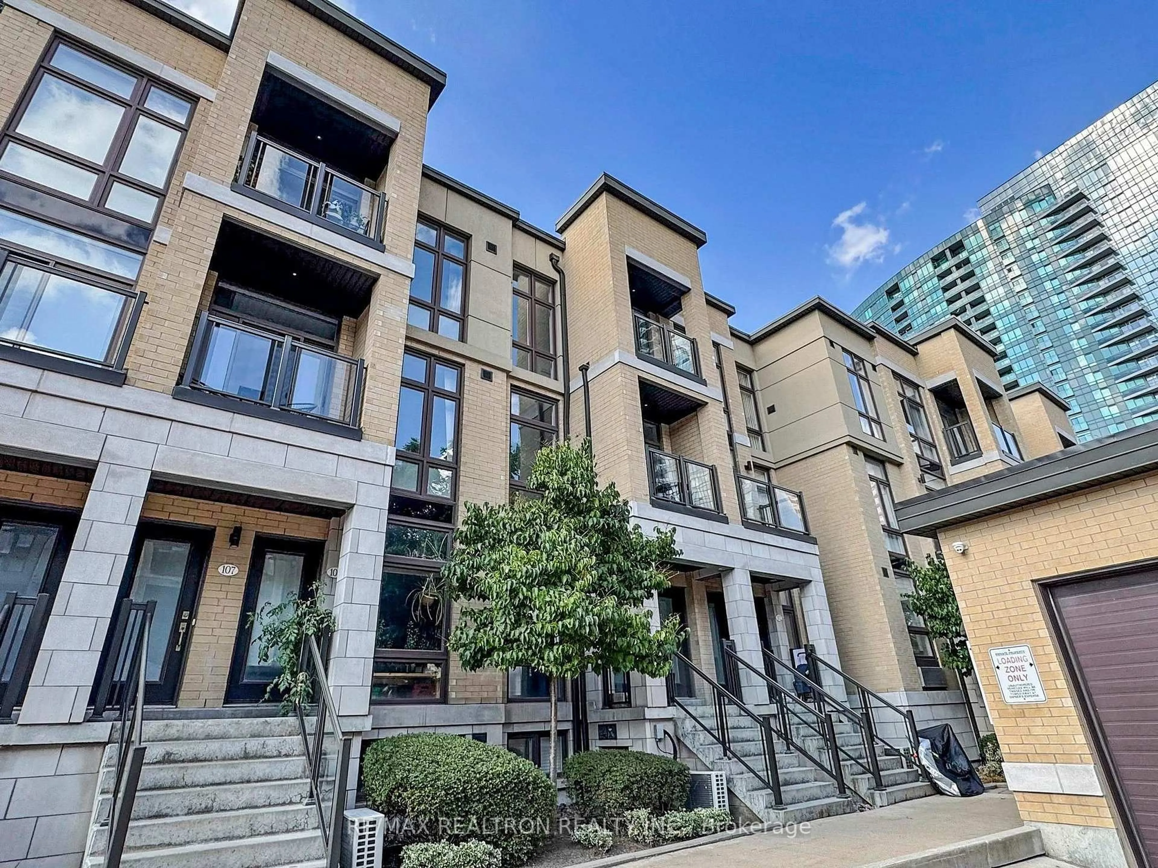Unknown for 23 Eldora Ave #105, Toronto Ontario M2M 0B5