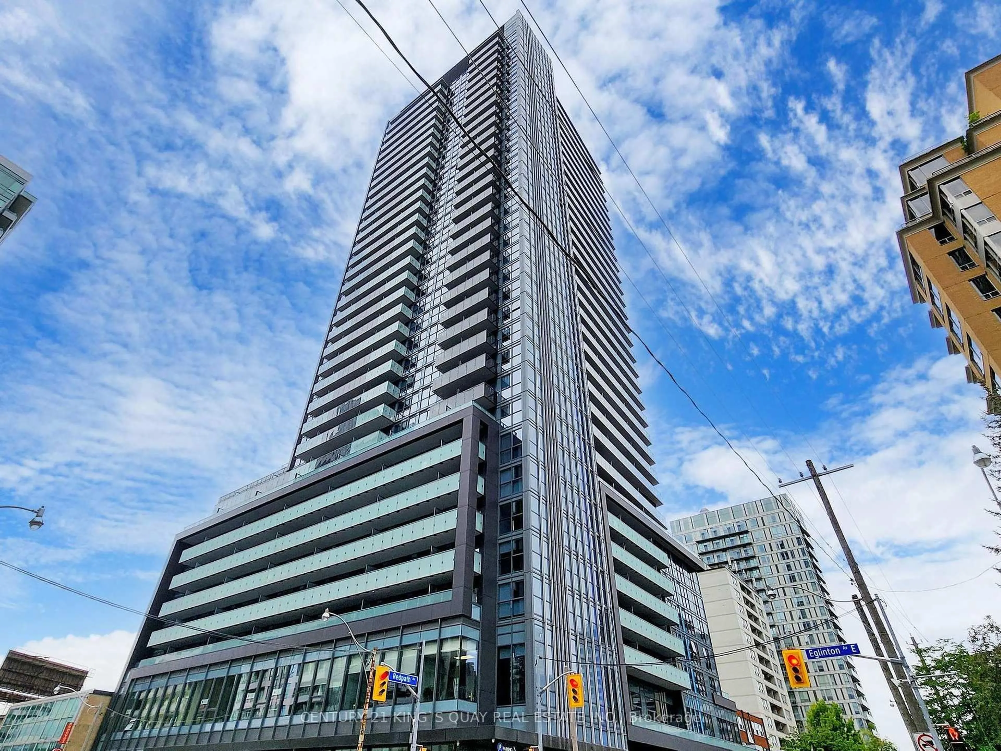Indoor foyer for 125 Redpath Ave #3307, Toronto Ontario M4S 0B5
