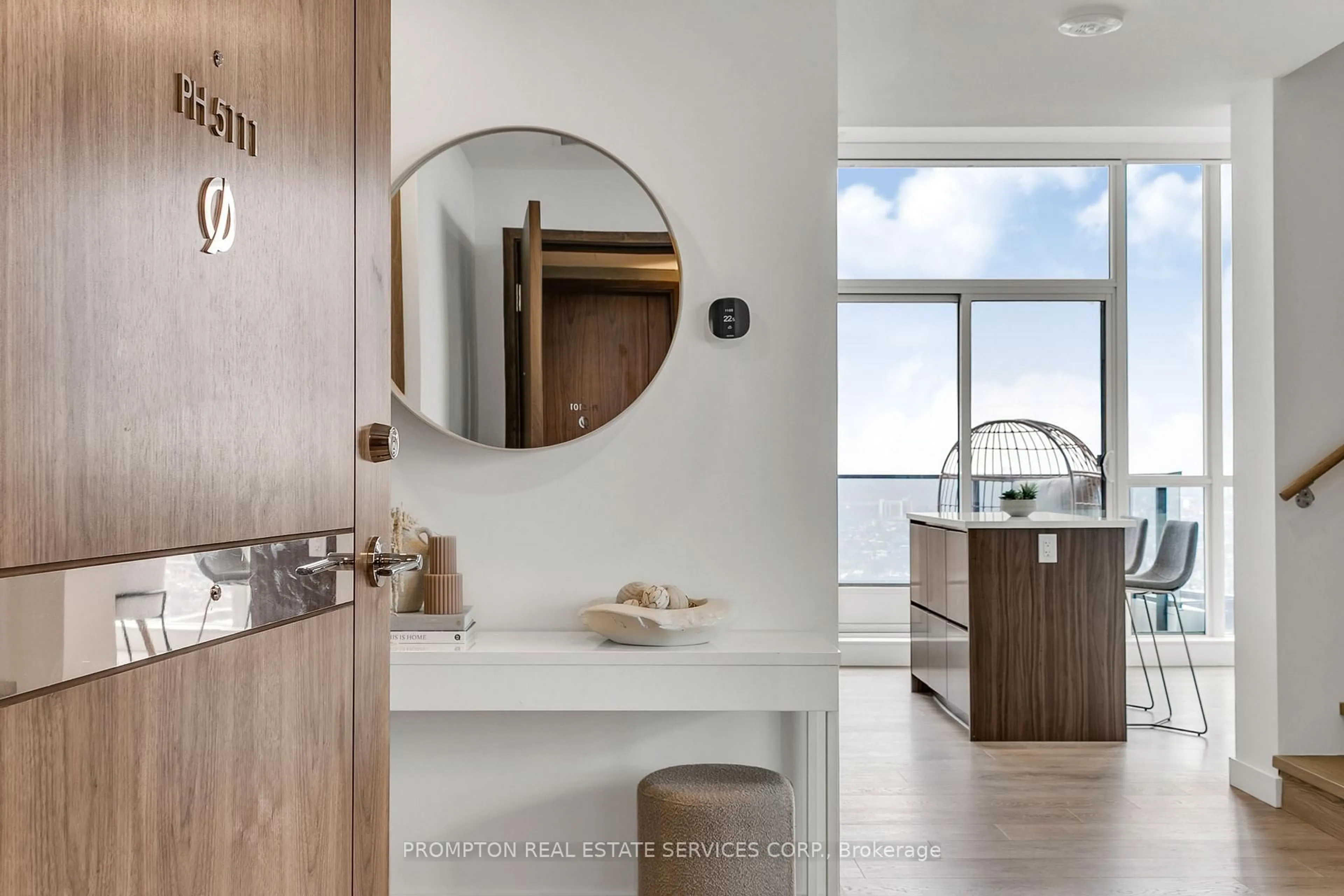 Contemporary bathroom, ceramic/tile floor for 38 Widmer St #PH 5111, Toronto Ontario M5V 2E9