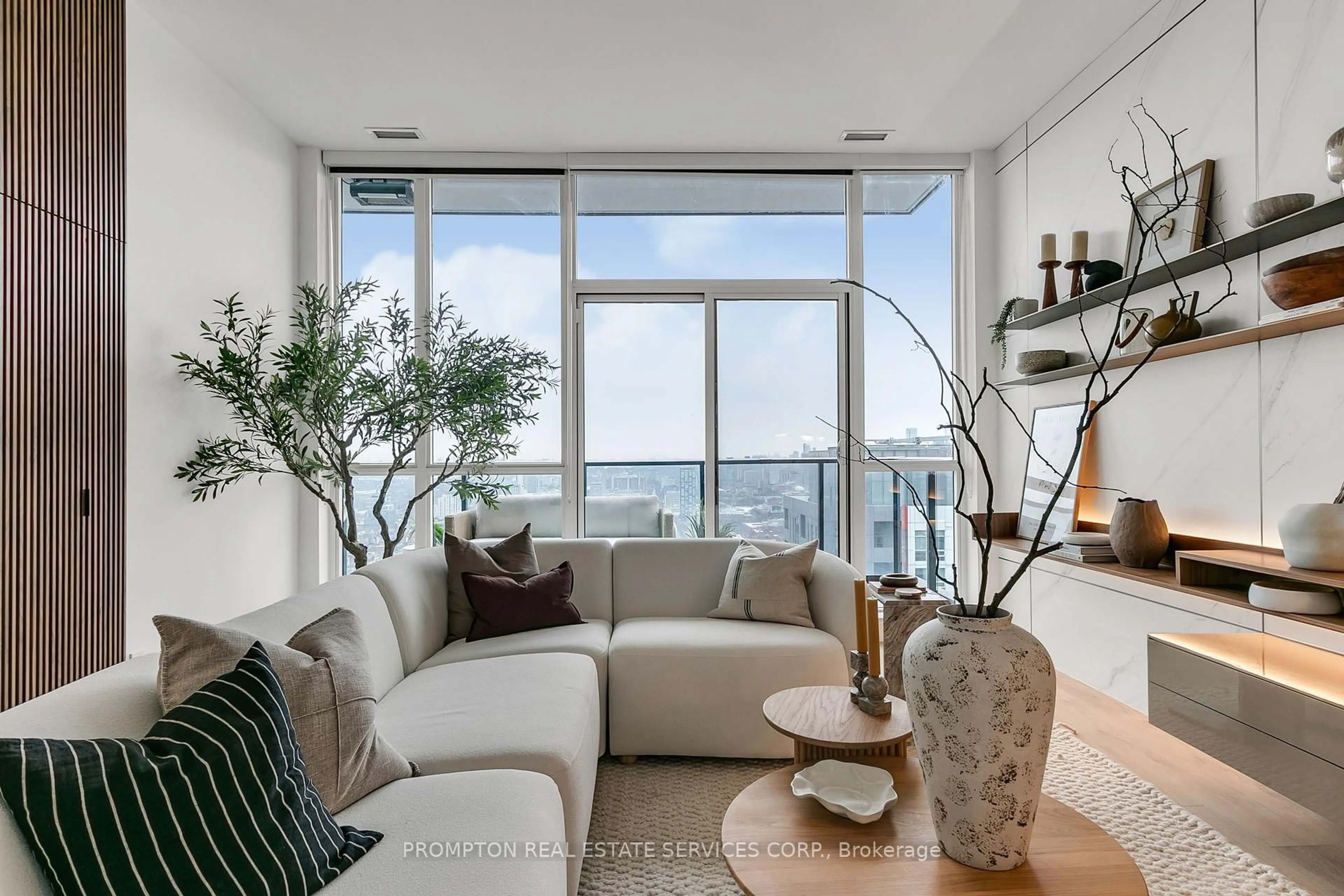 Living room with furniture, unknown for 38 Widmer St #PH 5111, Toronto Ontario M5V 2E9
