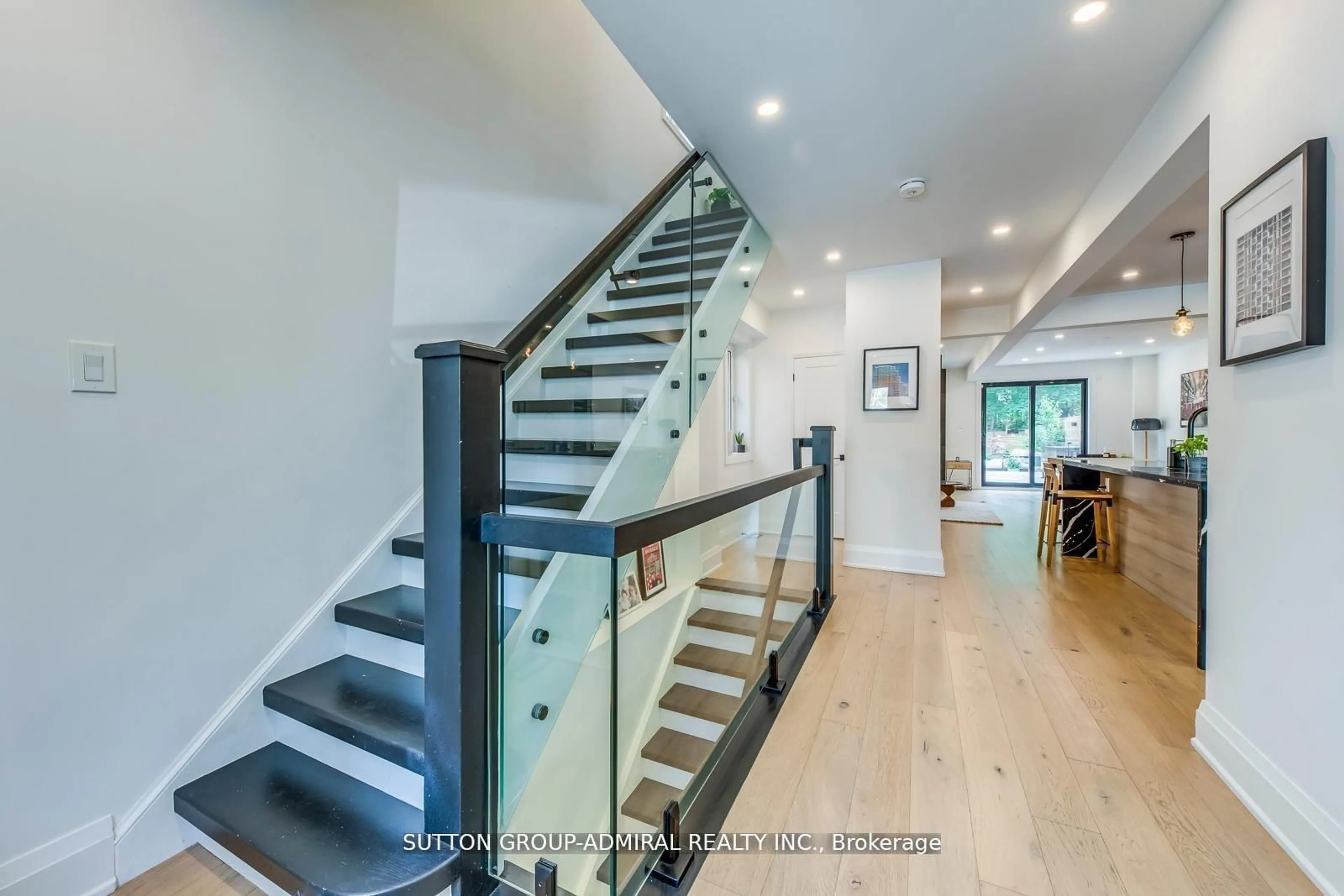 Stairs for 93 Soudan Ave, Toronto Ontario M4S 1V5