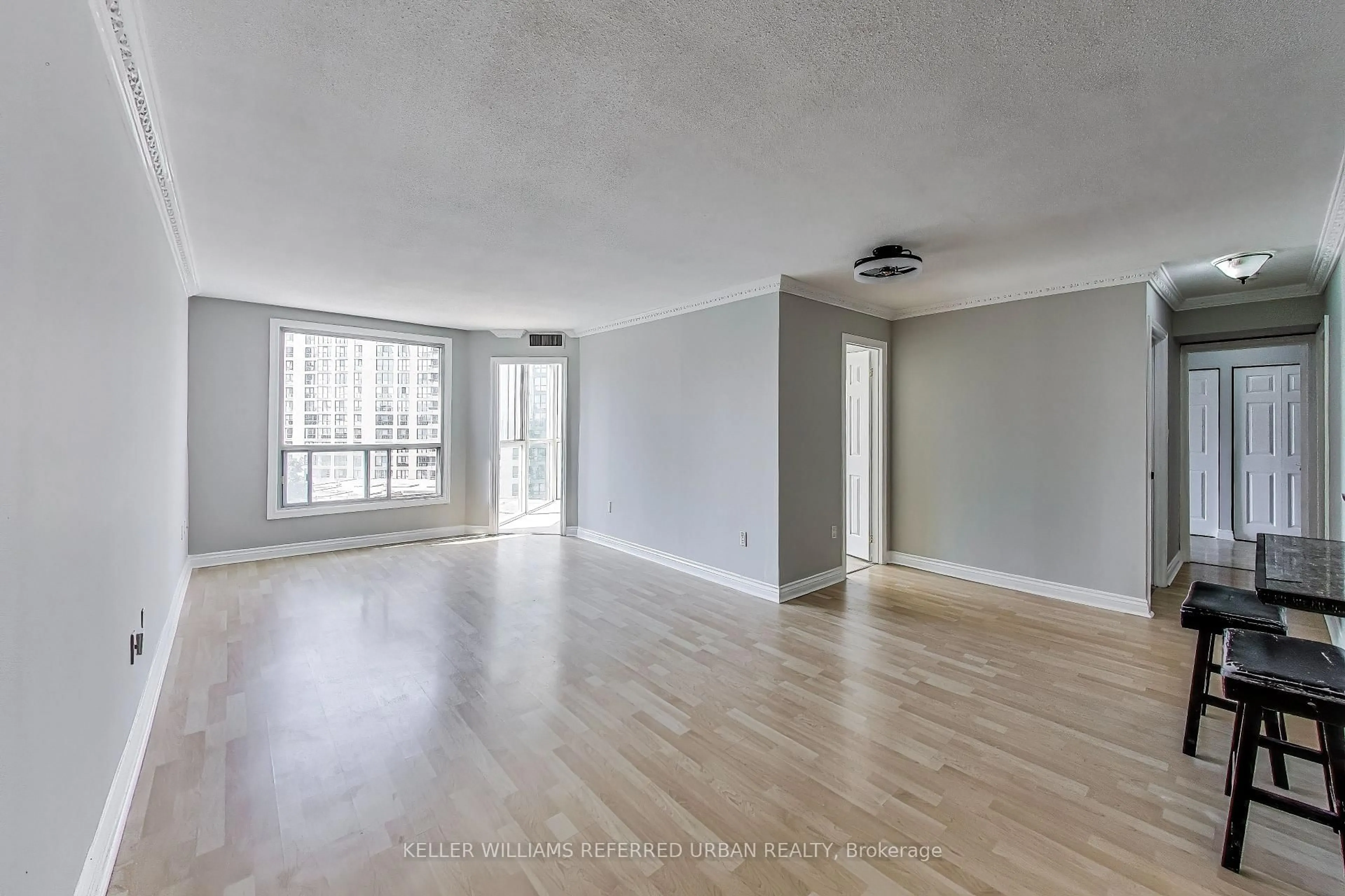 A pic of a room for 5 Concorde Pl #502, Toronto Ontario M3C 3M8