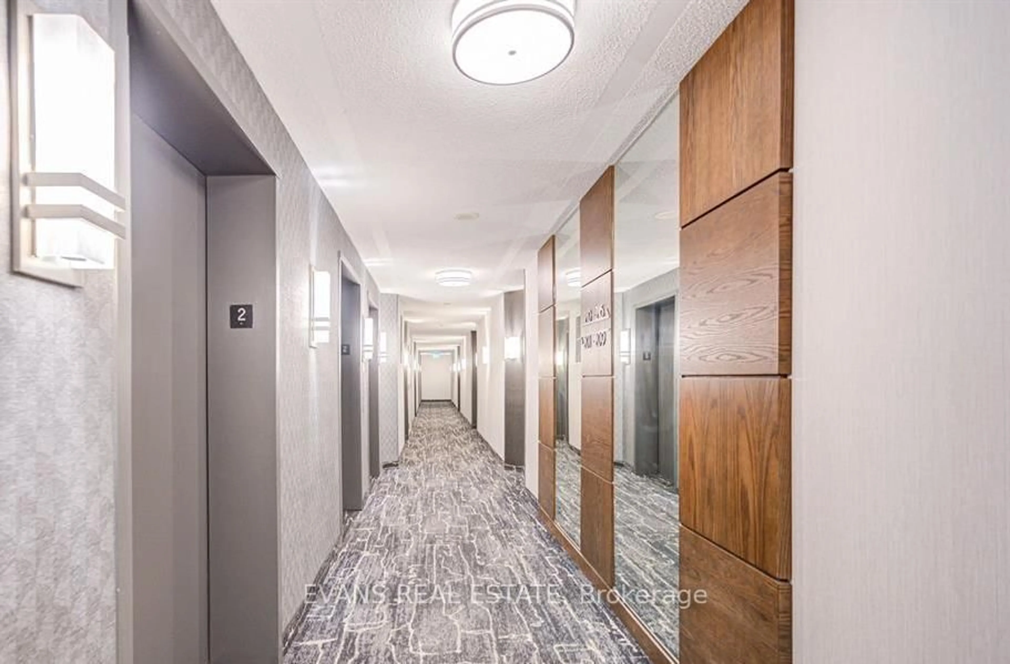 Indoor foyer for 155 Beecroft Rd #206, Toronto Ontario M2N 7C6