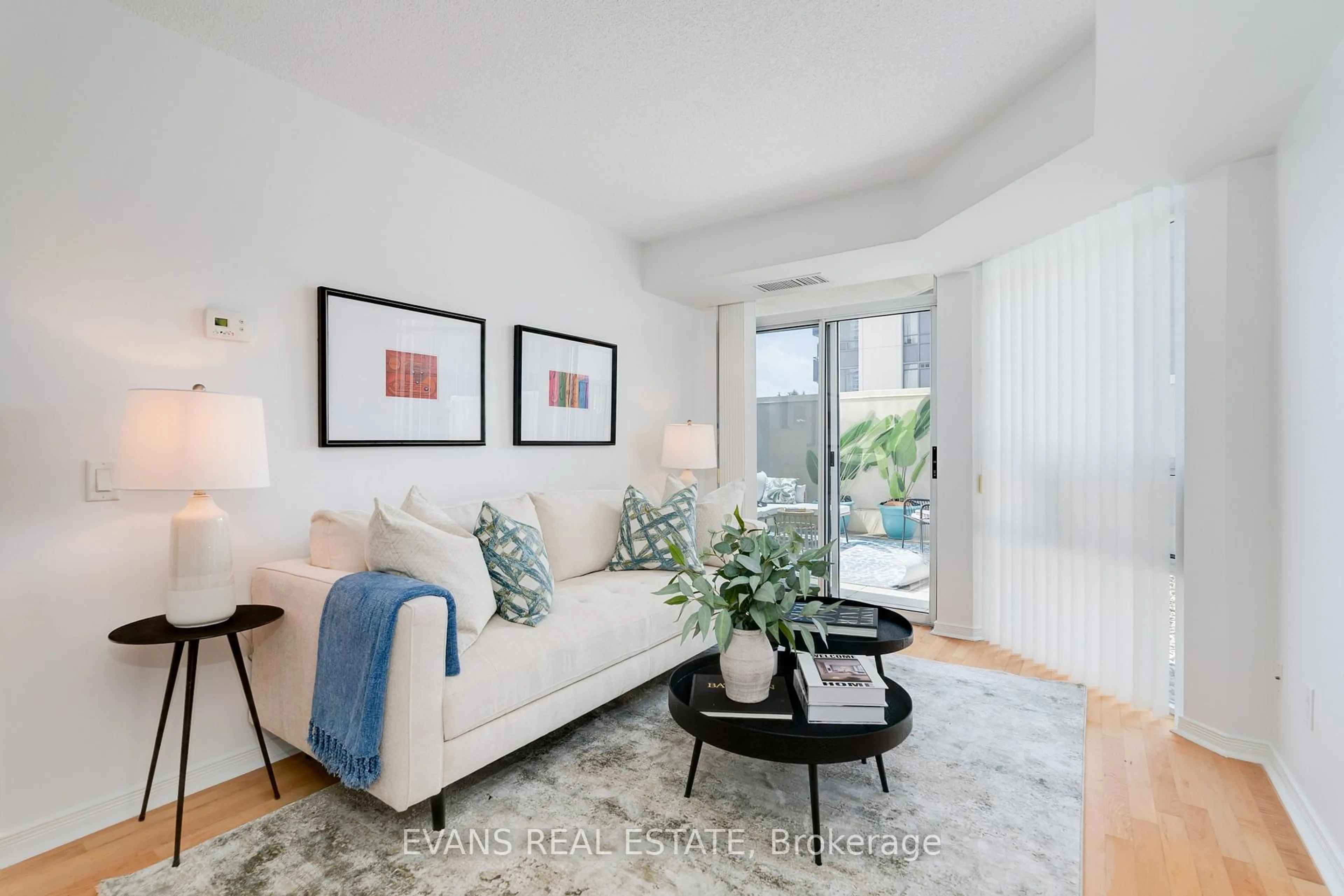 Living room with furniture, unknown for 155 Beecroft Rd #206, Toronto Ontario M2N 7C6