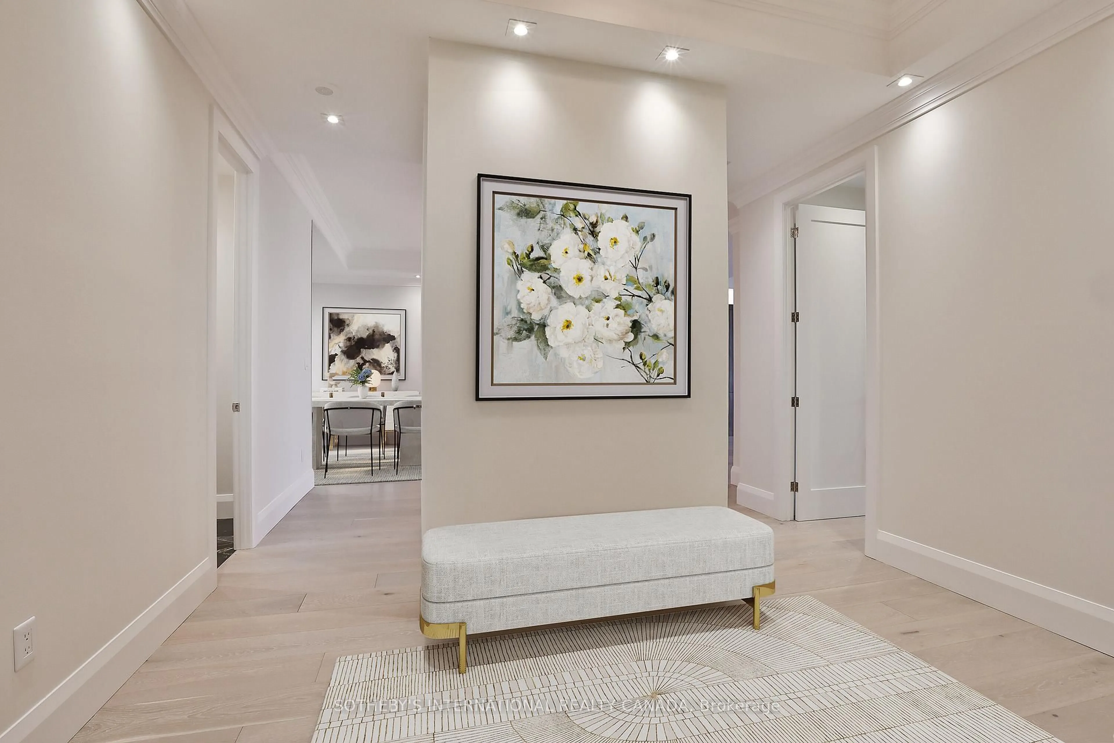 Indoor entryway for 99 Avenue Rd #1101, Toronto Ontario M5R 2G5
