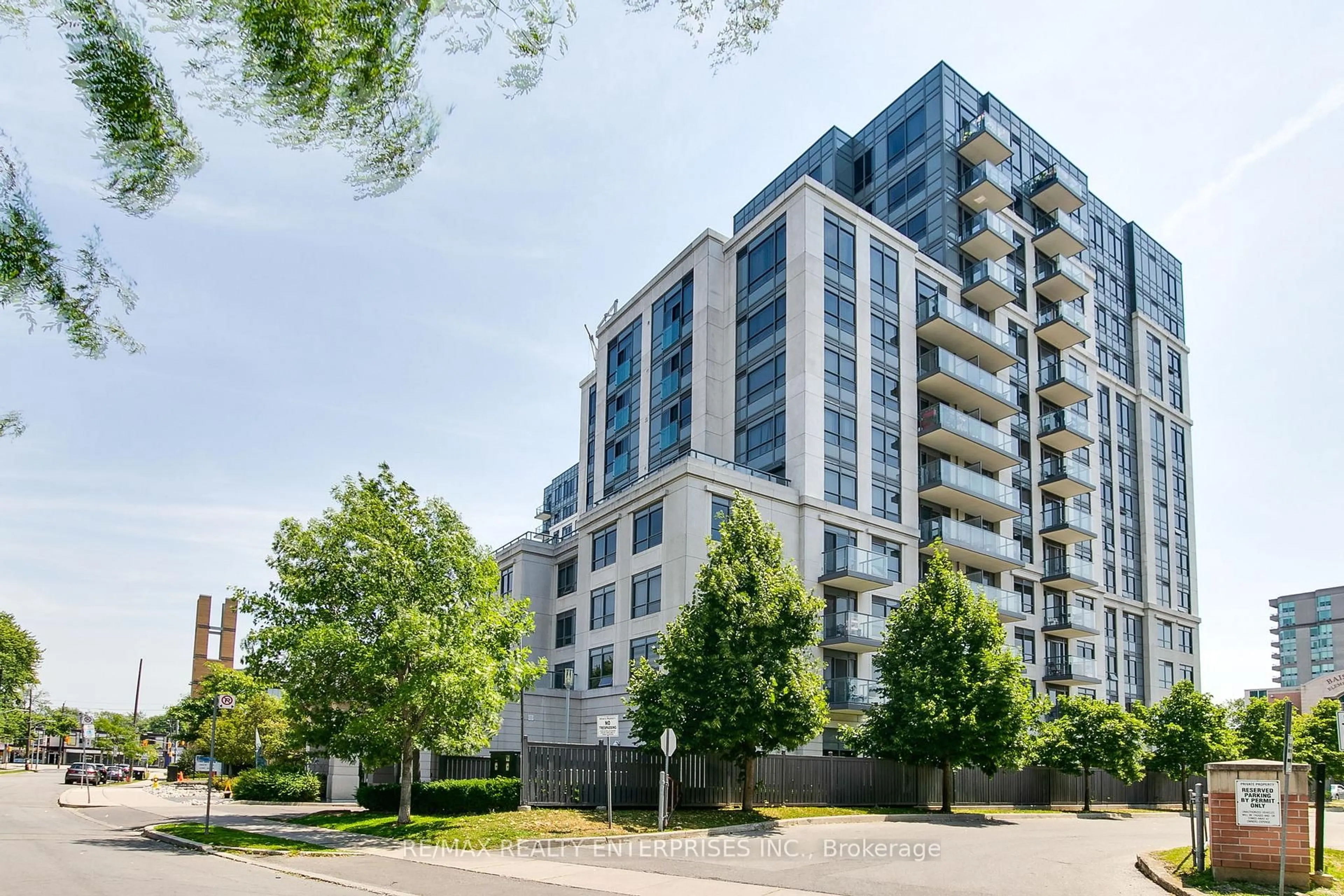 A pic from outside/outdoor area/front of a property/back of a property/a pic from drone, unknown for 35 Saranac Blvd #411, Toronto Ontario M6A 2G4