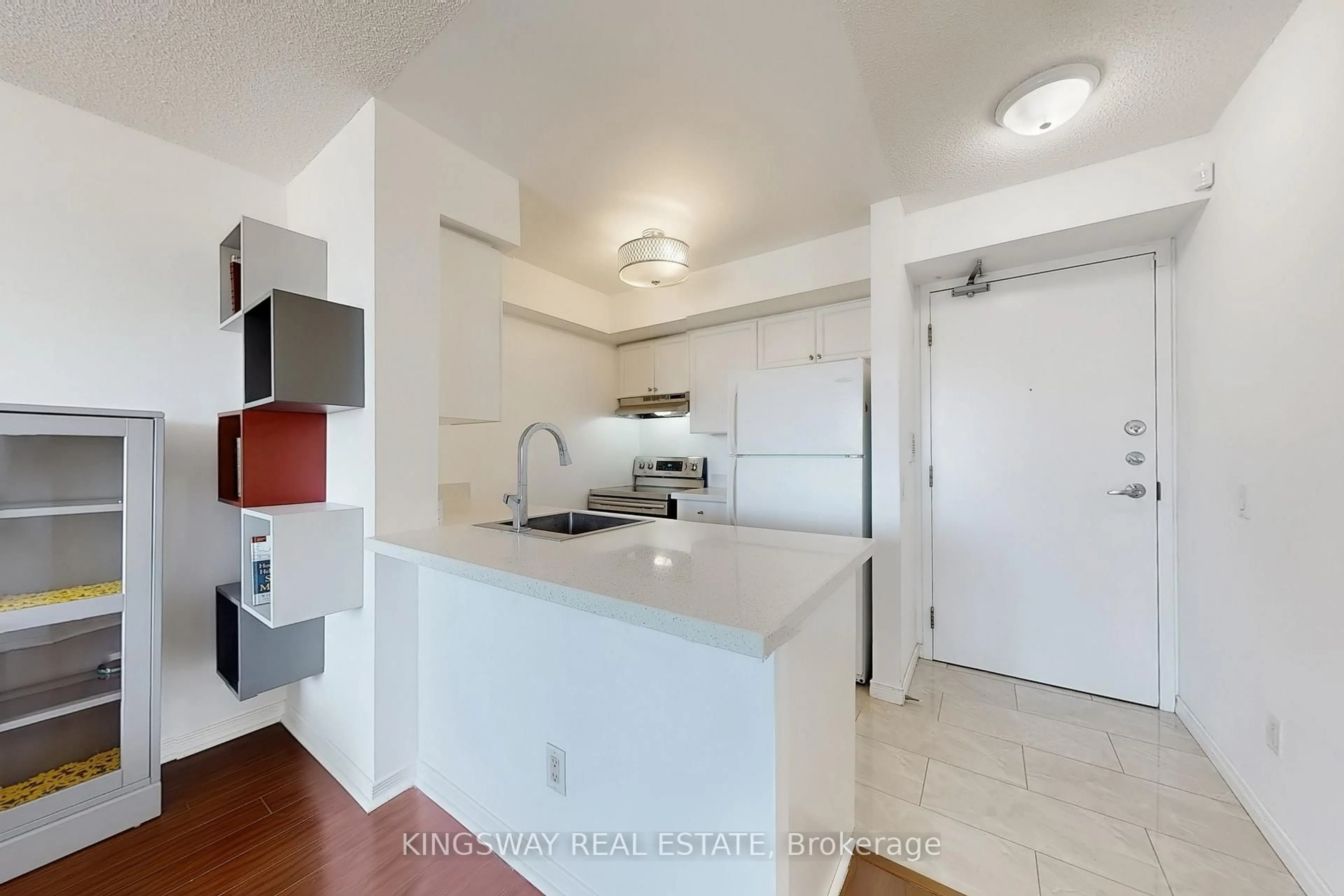 Standard kitchen, unknown for 155 Beecroft Rd #2007, Toronto Ontario M2N 7C6