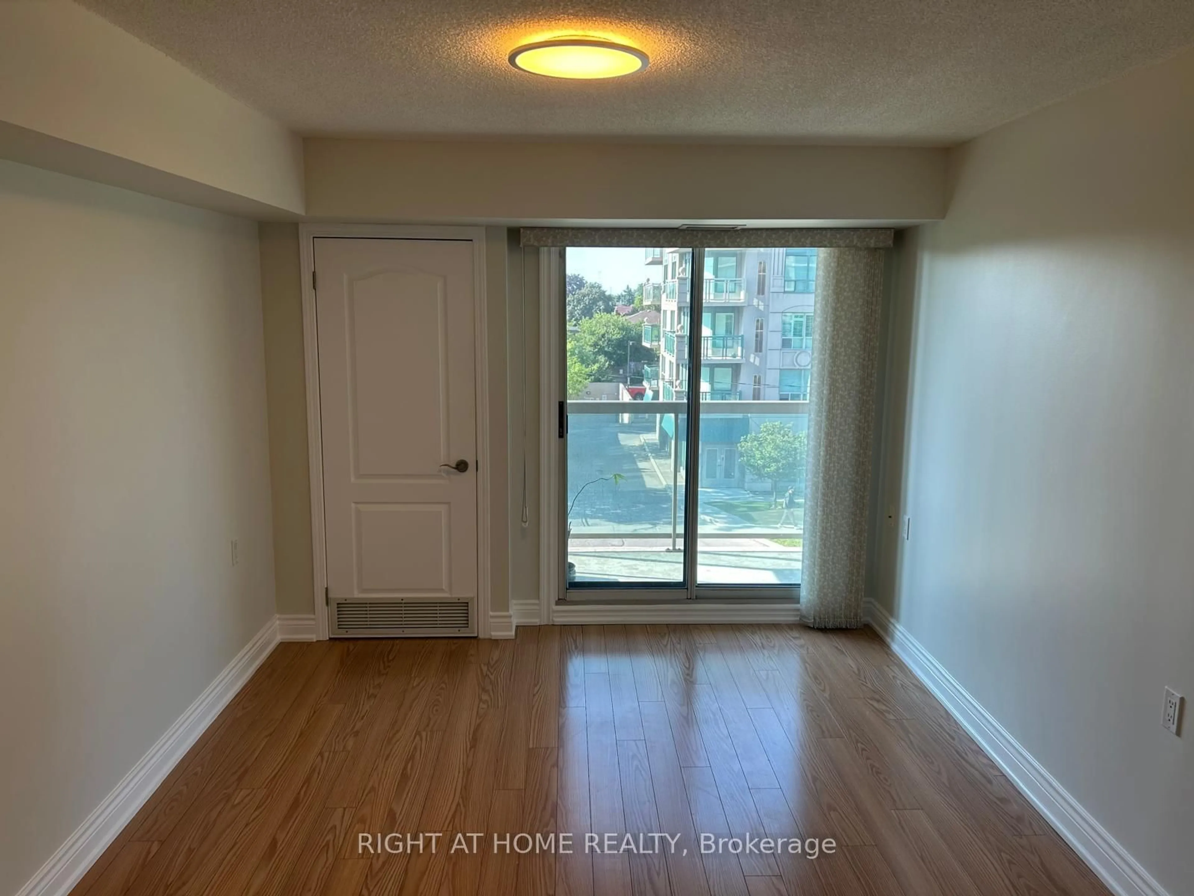 A pic of a room for 935 Sheppard Ave #310, Toronto Ontario M3H 2T7