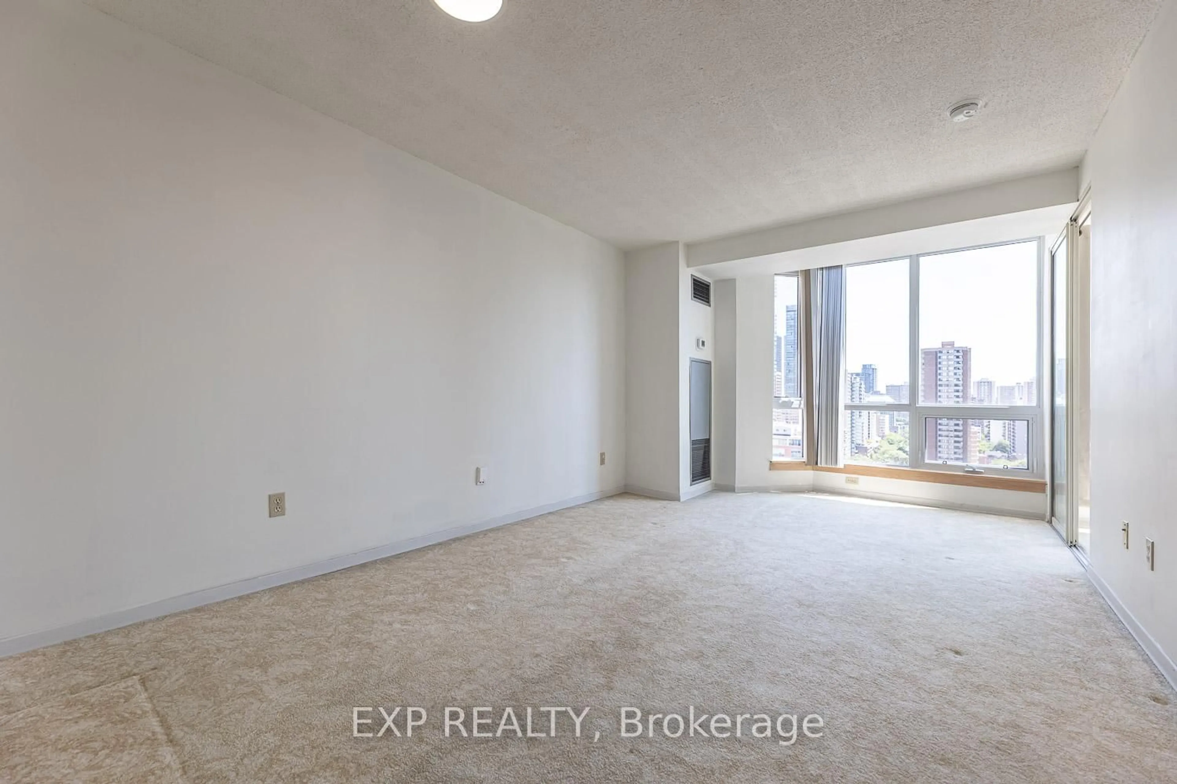 A pic of a room for 1055 Bay St #1903, Toronto Ontario M5S 3A3