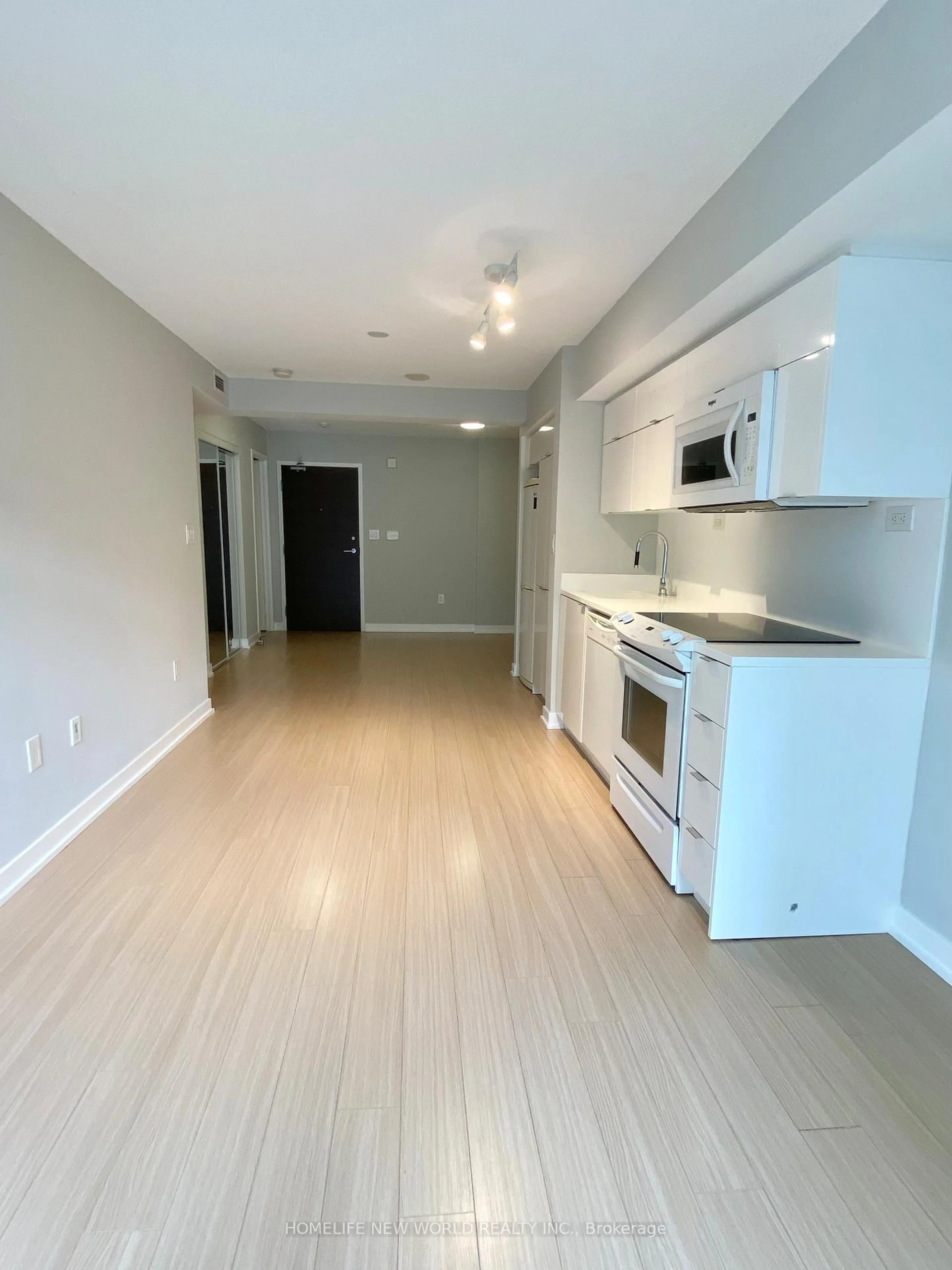 Open concept kitchen, wood/laminate floor for 151 Dan Leckie Way #847, Toronto Ontario M5V 4B2