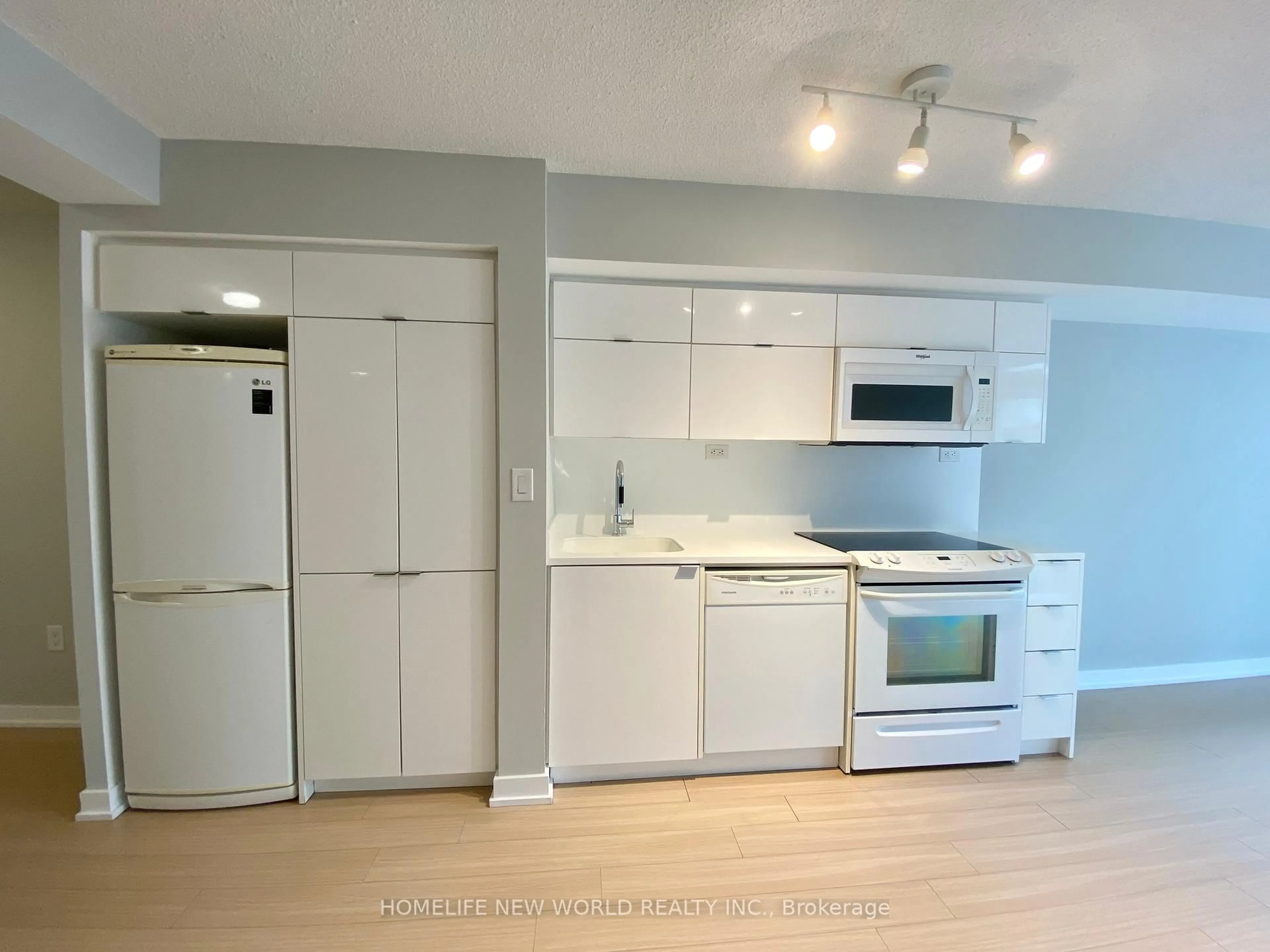 Unknown for 151 Dan Leckie Way #847, Toronto Ontario M5V 4B2