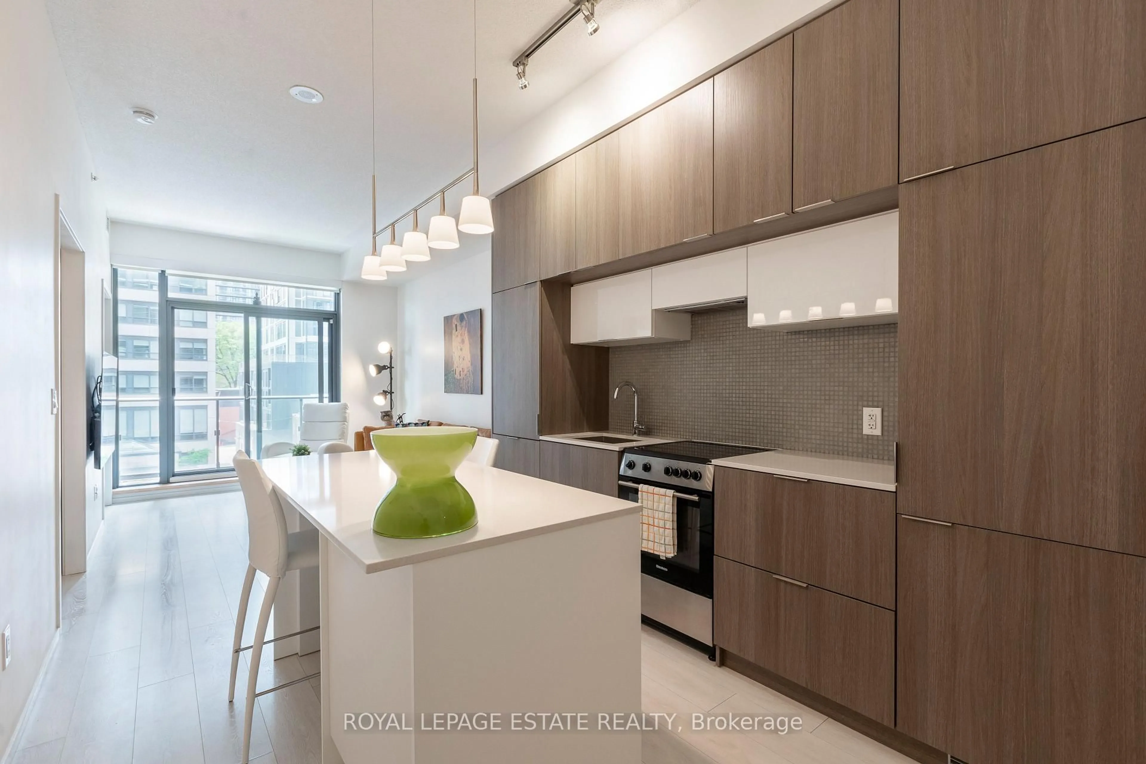 Open concept kitchen, unknown for 159 Dundas St #404, Toronto Ontario M5B 0A9