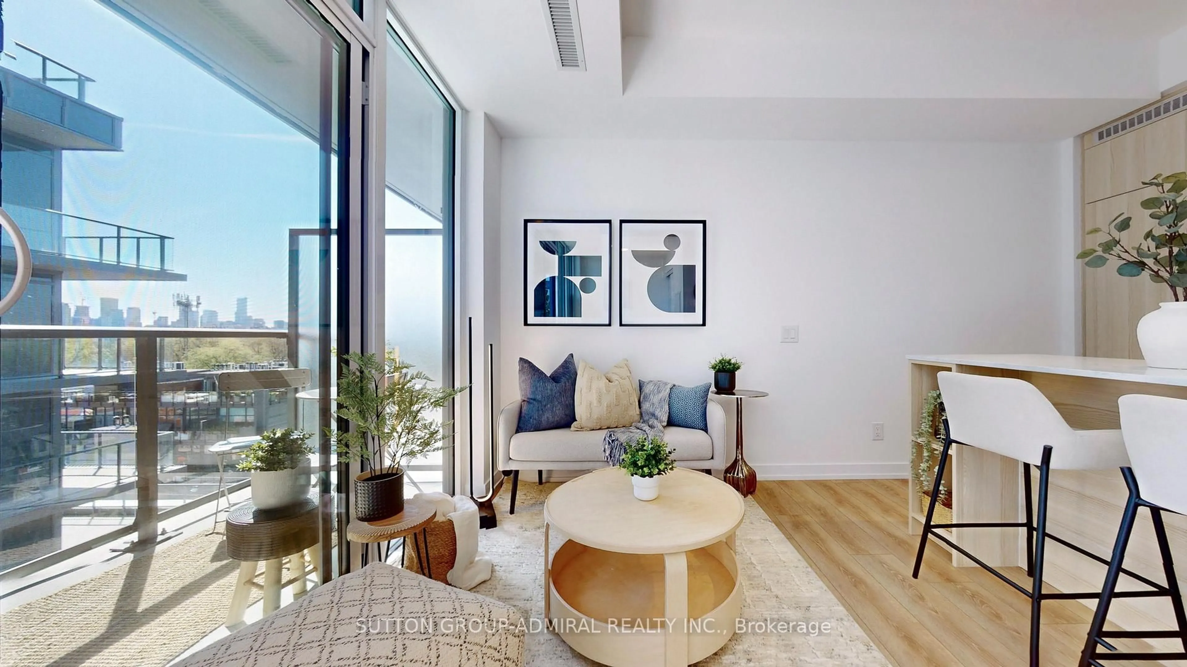 Living room with furniture, unknown for 500 Dupont St, Toronto Ontario M6G 0B8