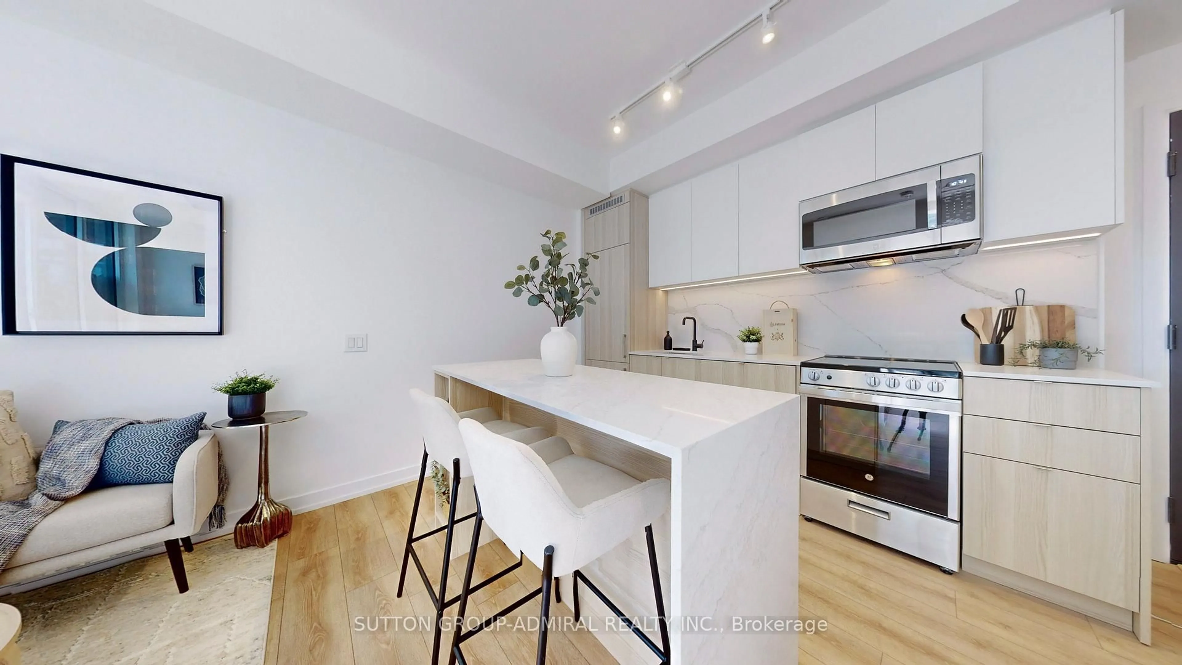 Open concept kitchen, unknown for 500 Dupont St, Toronto Ontario M6G 0B8