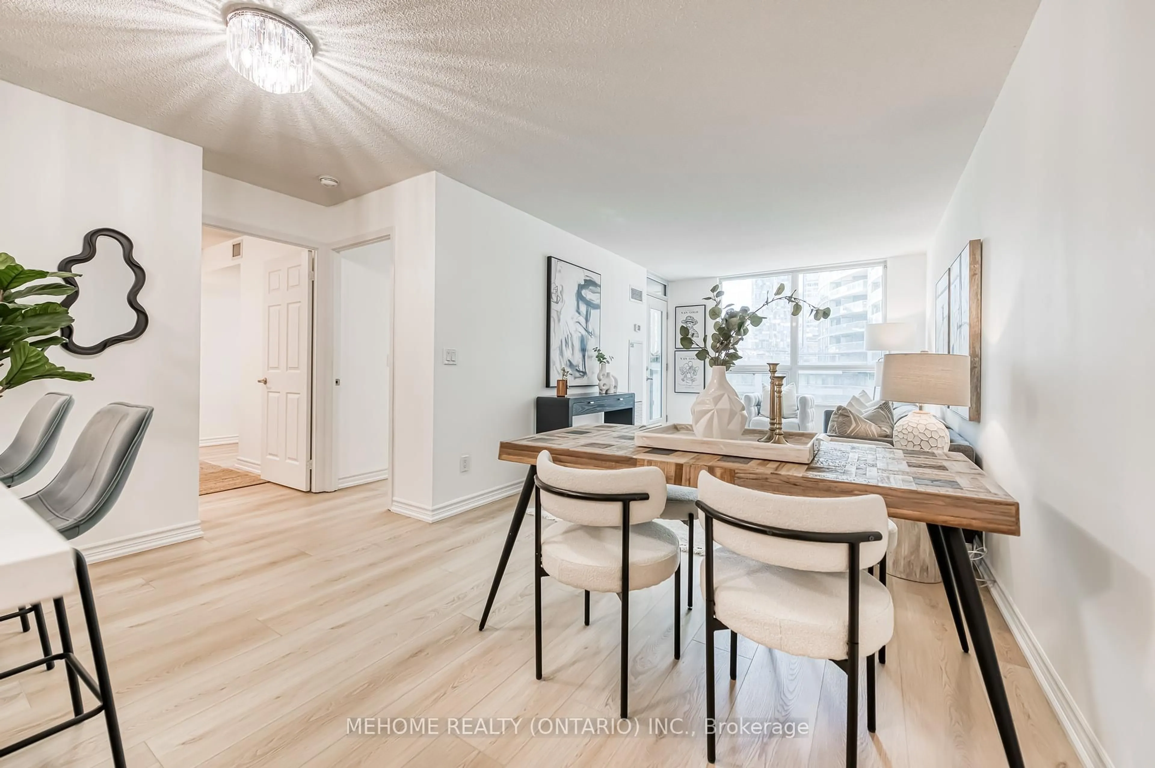 A pic of a room for 19 Grand Trunk Cres #702, Toronto Ontario M5J 3A3