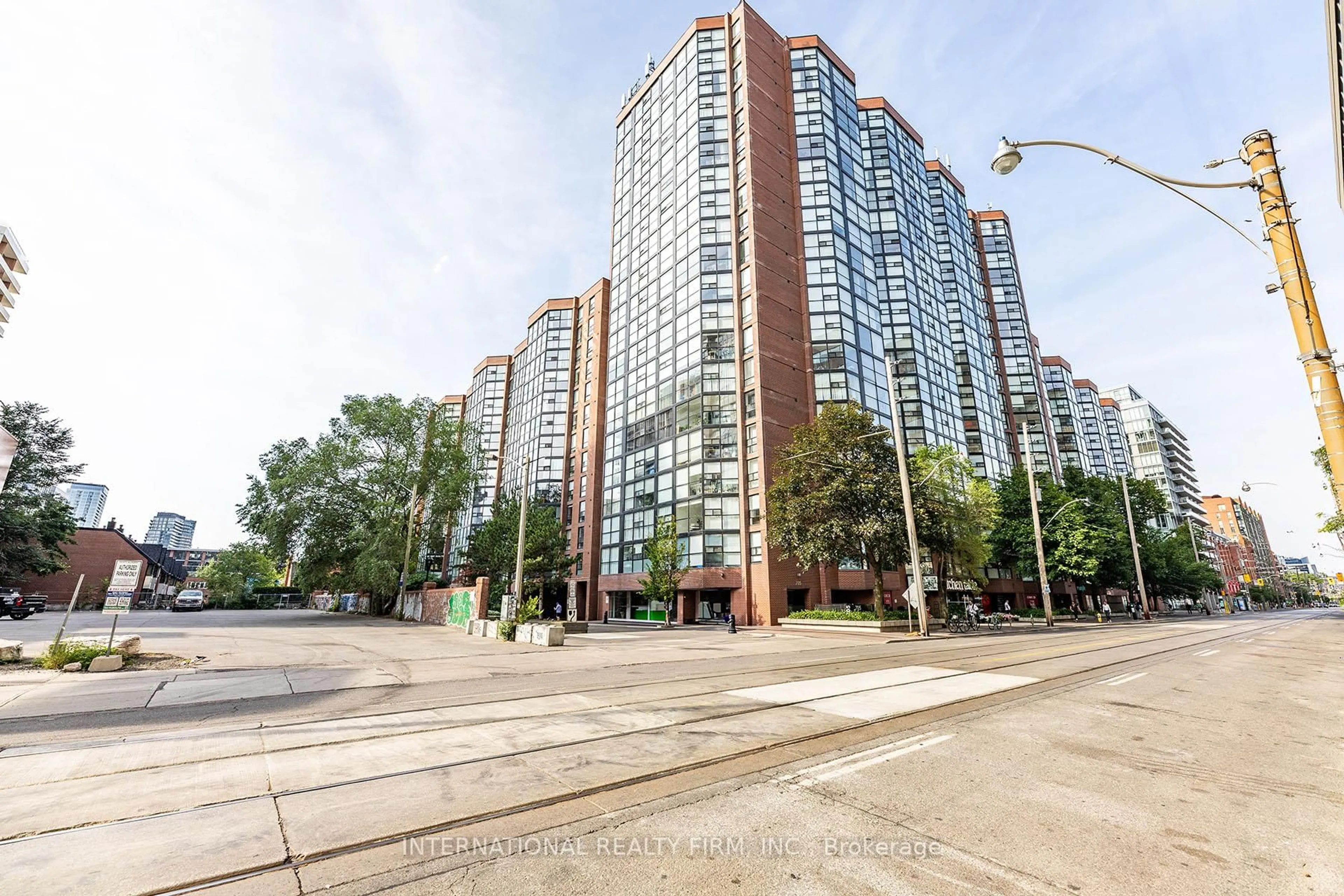 Unknown for 705 King St #215, Toronto Ontario M5V 2W8
