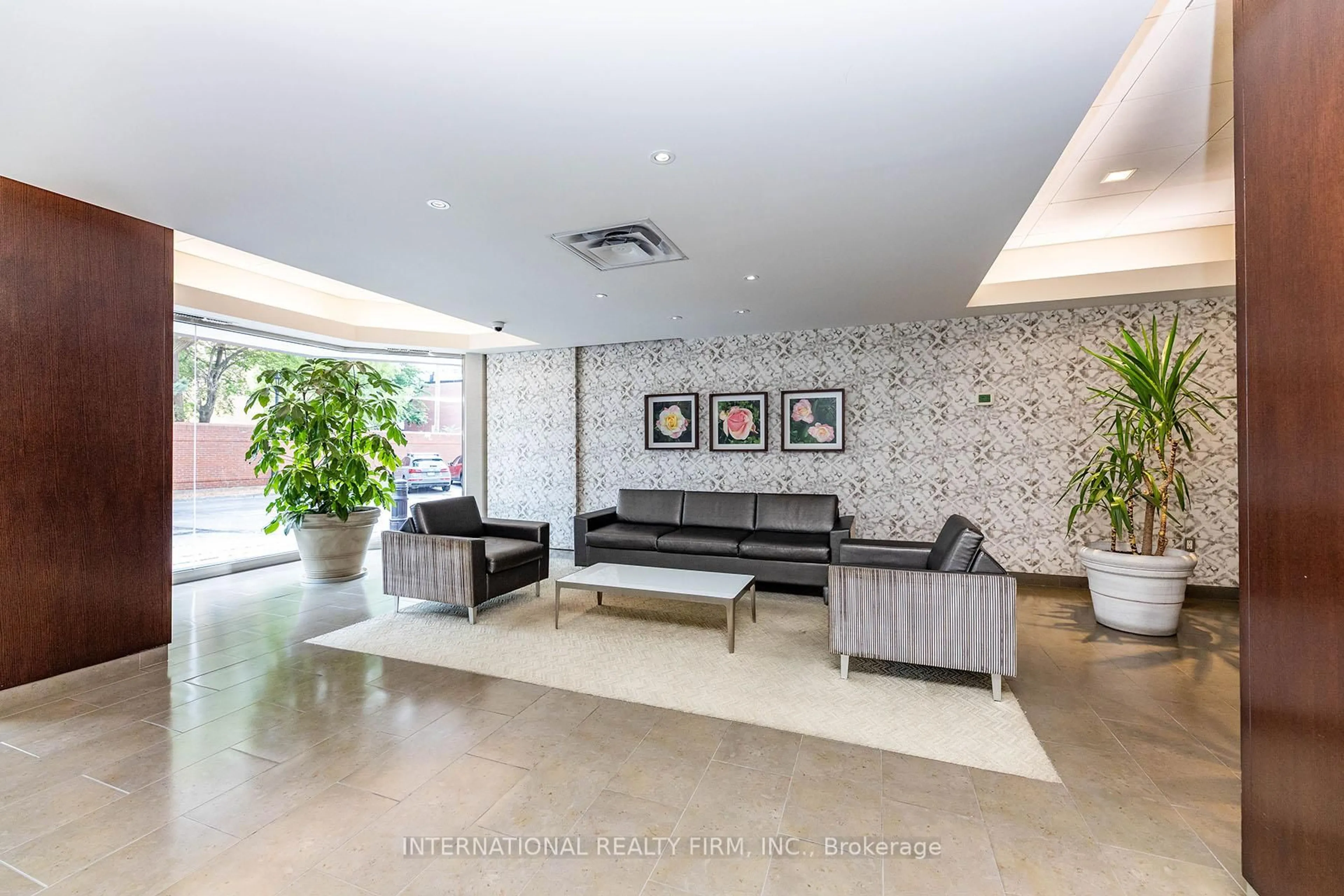 Lobby for 705 King St #215, Toronto Ontario M5V 2W8