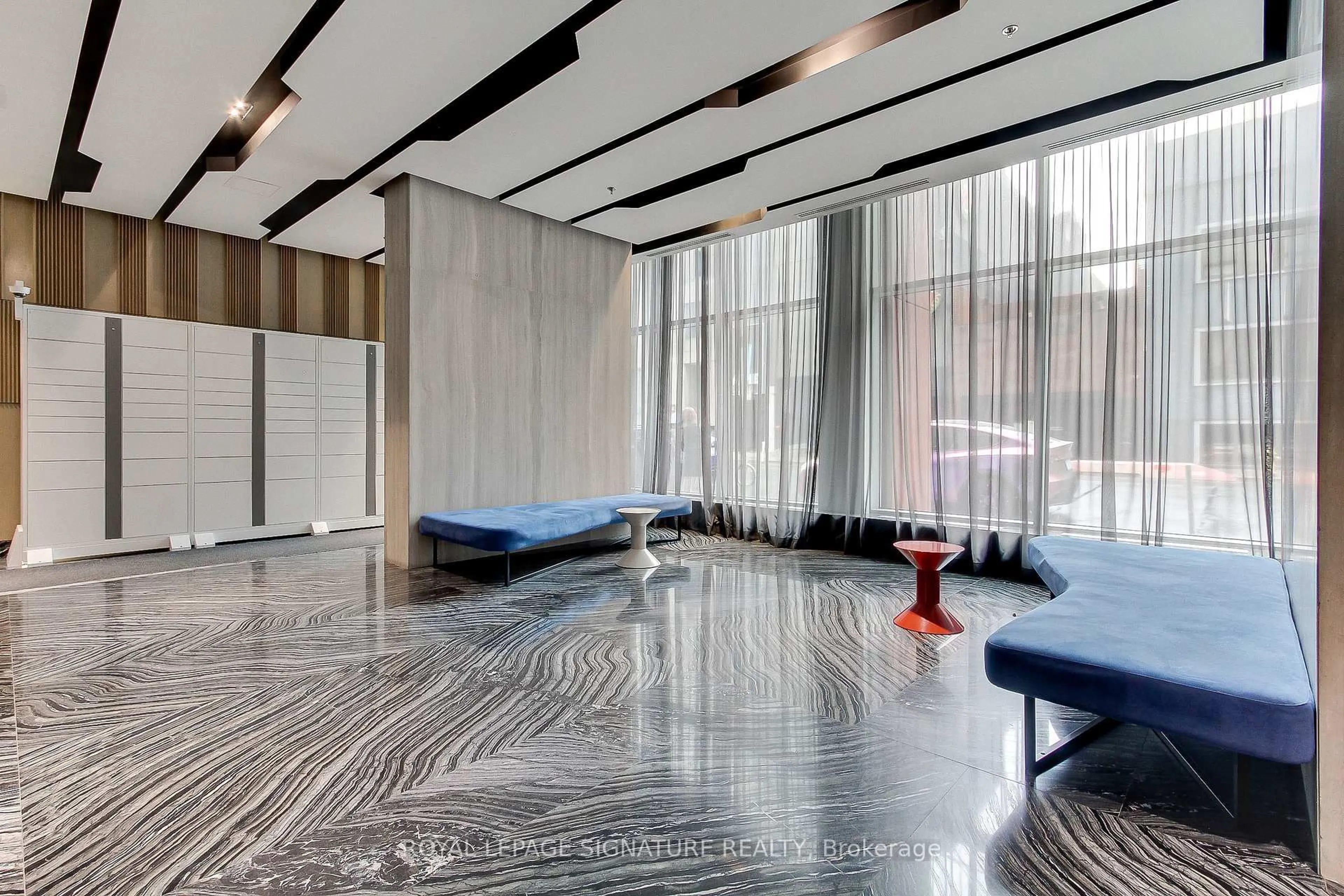 Lobby for 199 Richmond St #618, Toronto Ontario M5V 0H4