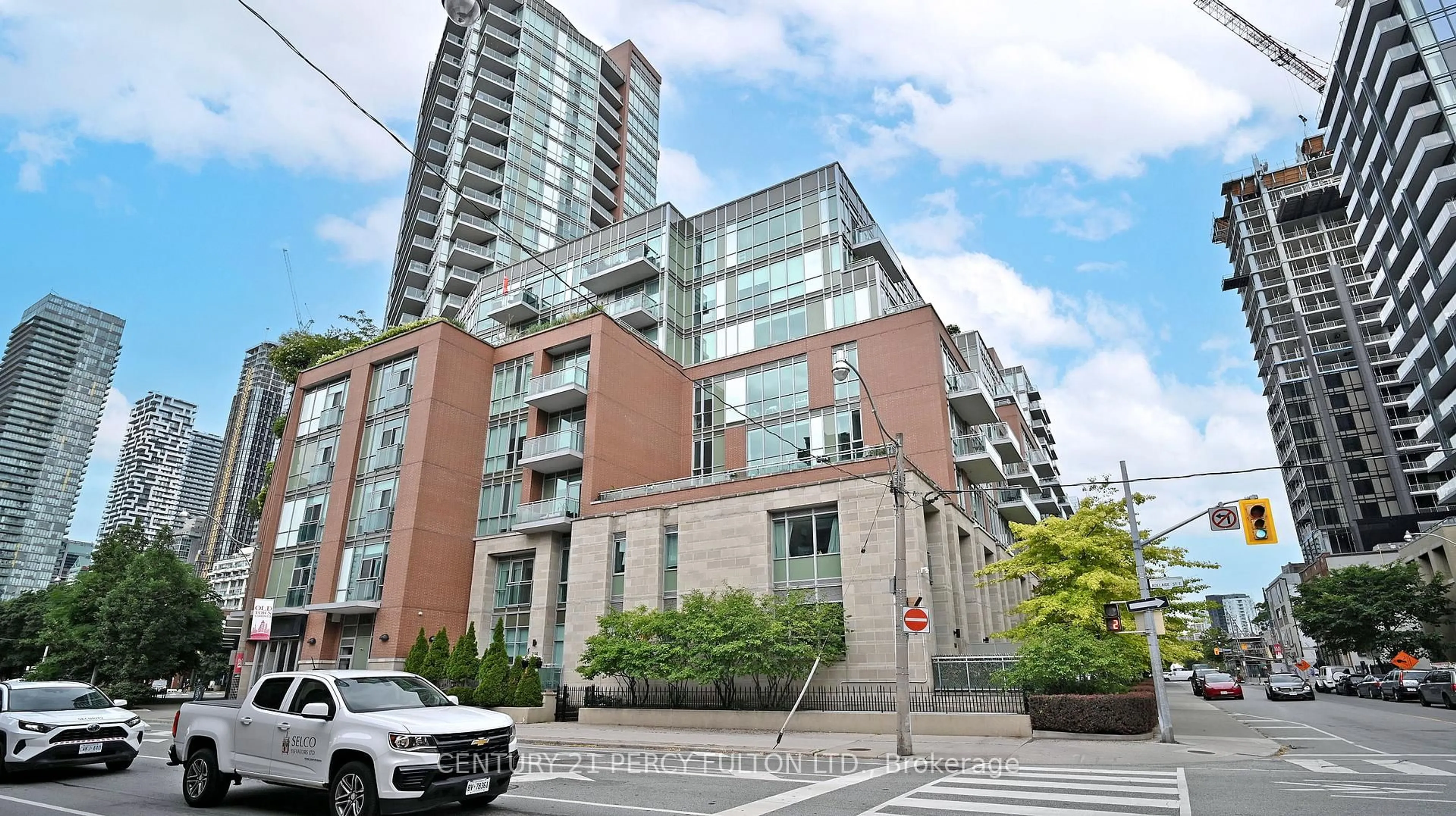 Patio, unknown for 112 George St #710, Toronto Ontario M5A 2M5