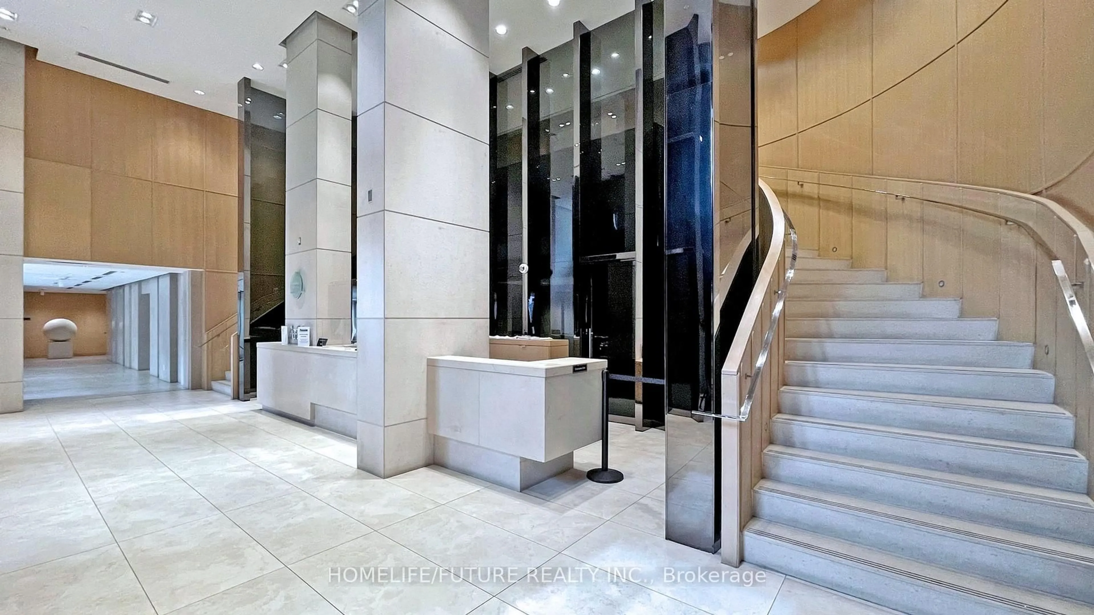 Indoor foyer for 120 Harrison Garden Blvd #1302, Toronto Ontario M2N 0H1