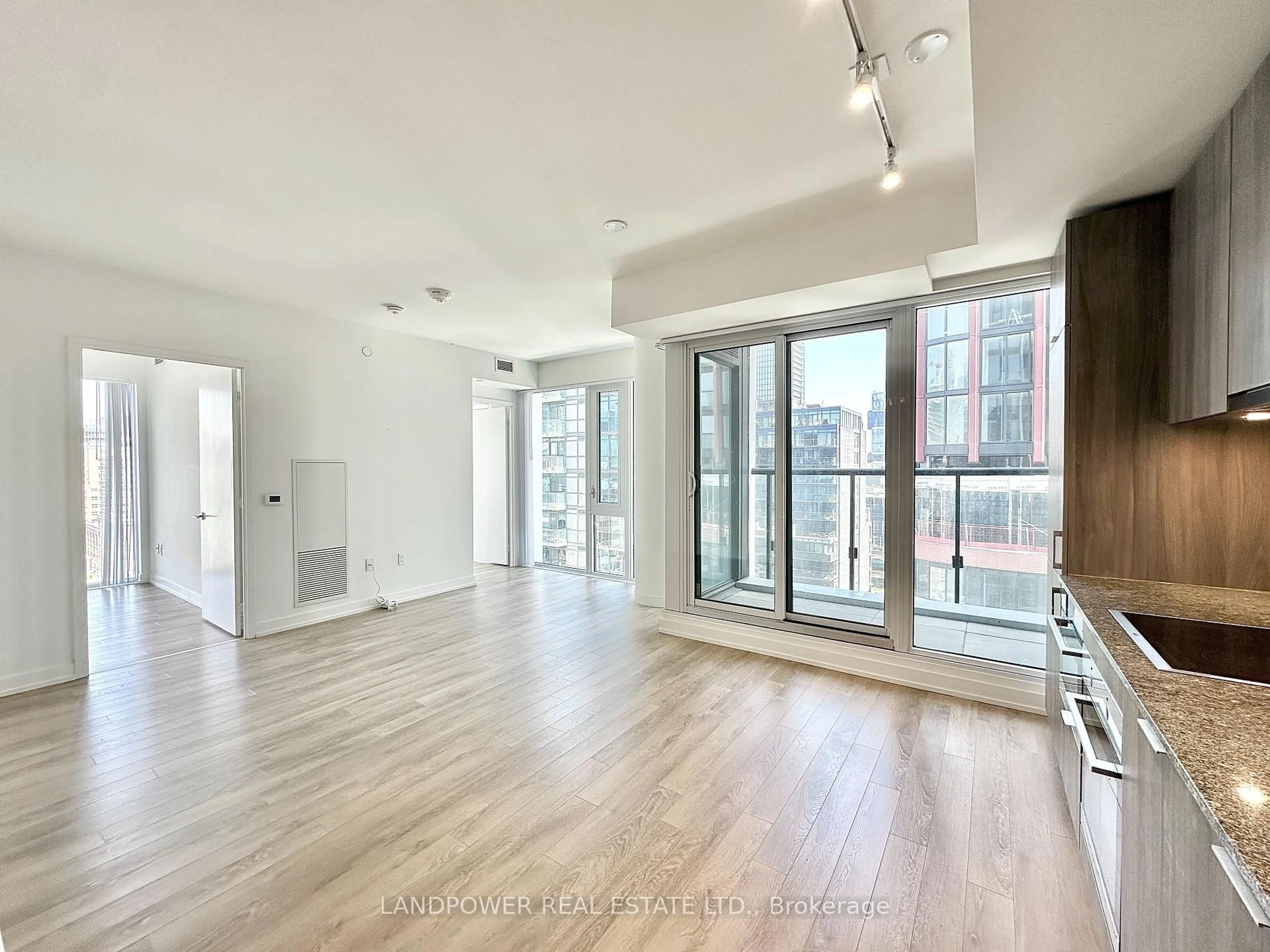 A pic of a room for 158 Front St #1112, Toronto Ontario M5A 0K9
