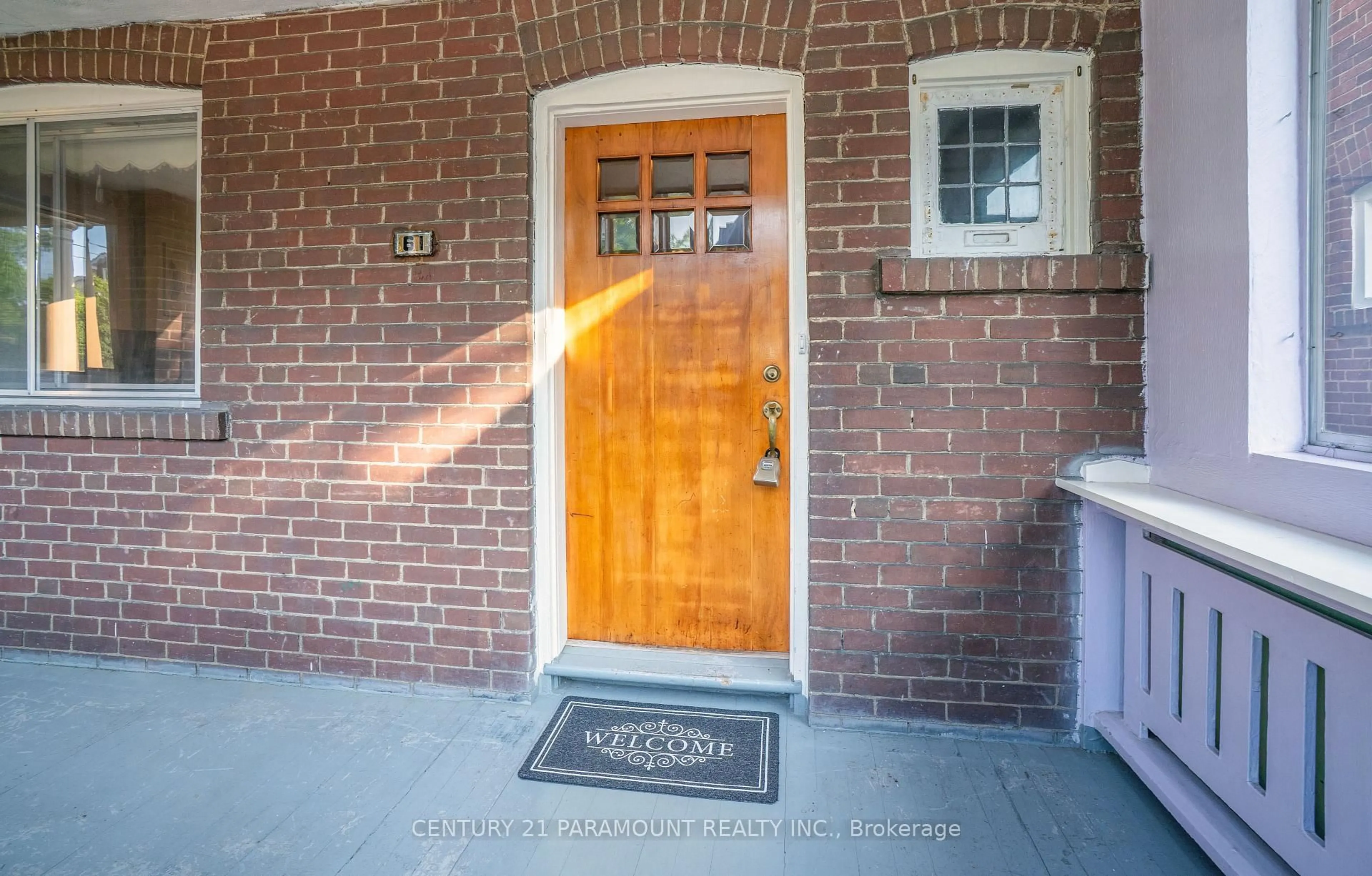 Indoor entryway for 61 St Annes Rd, Toronto Ontario M6J 2C4