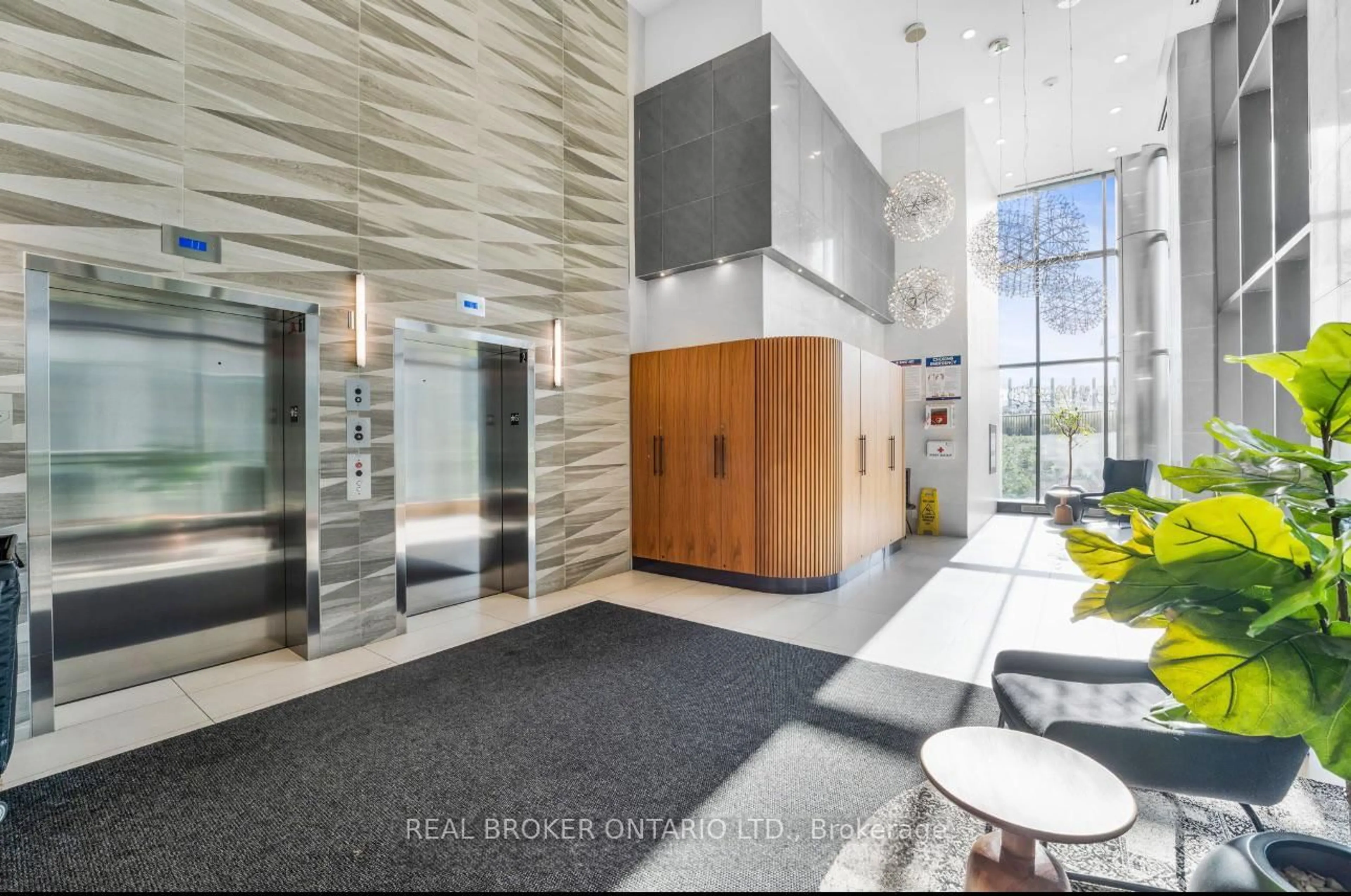 Indoor foyer for 20 Minowan Miikan Lane #821, Toronto Ontario M6J 0E5