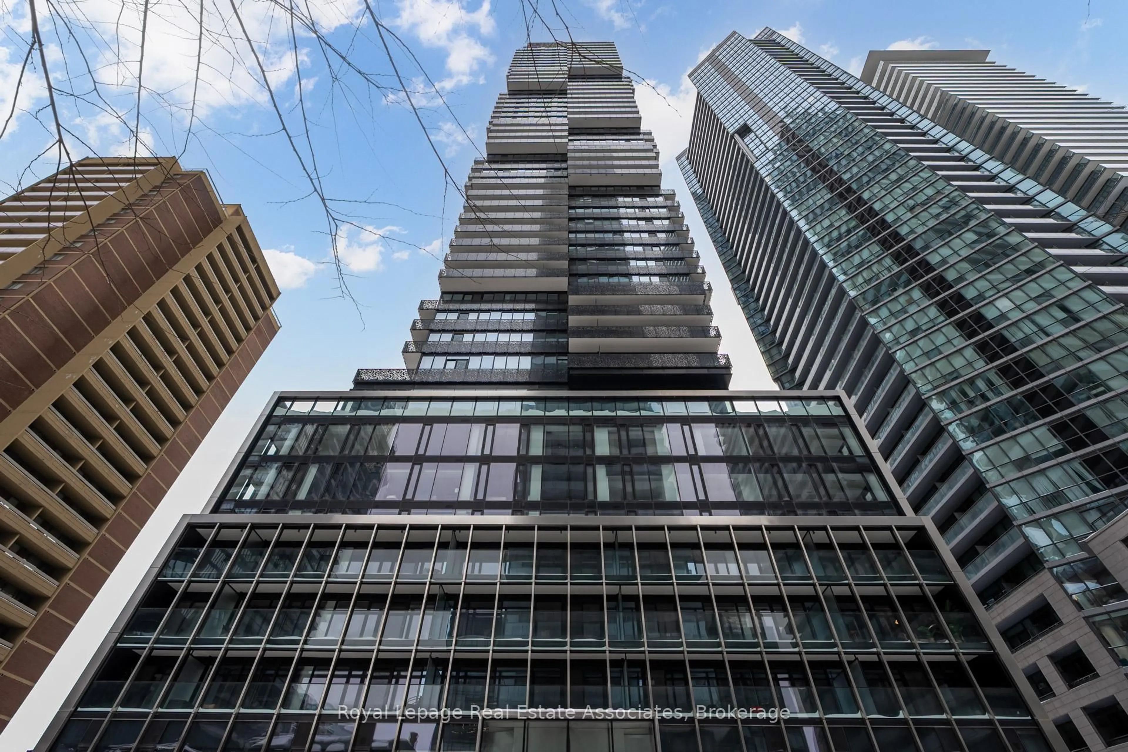 Unknown for 55 Charles St #2206, Toronto Ontario M5S 2W9