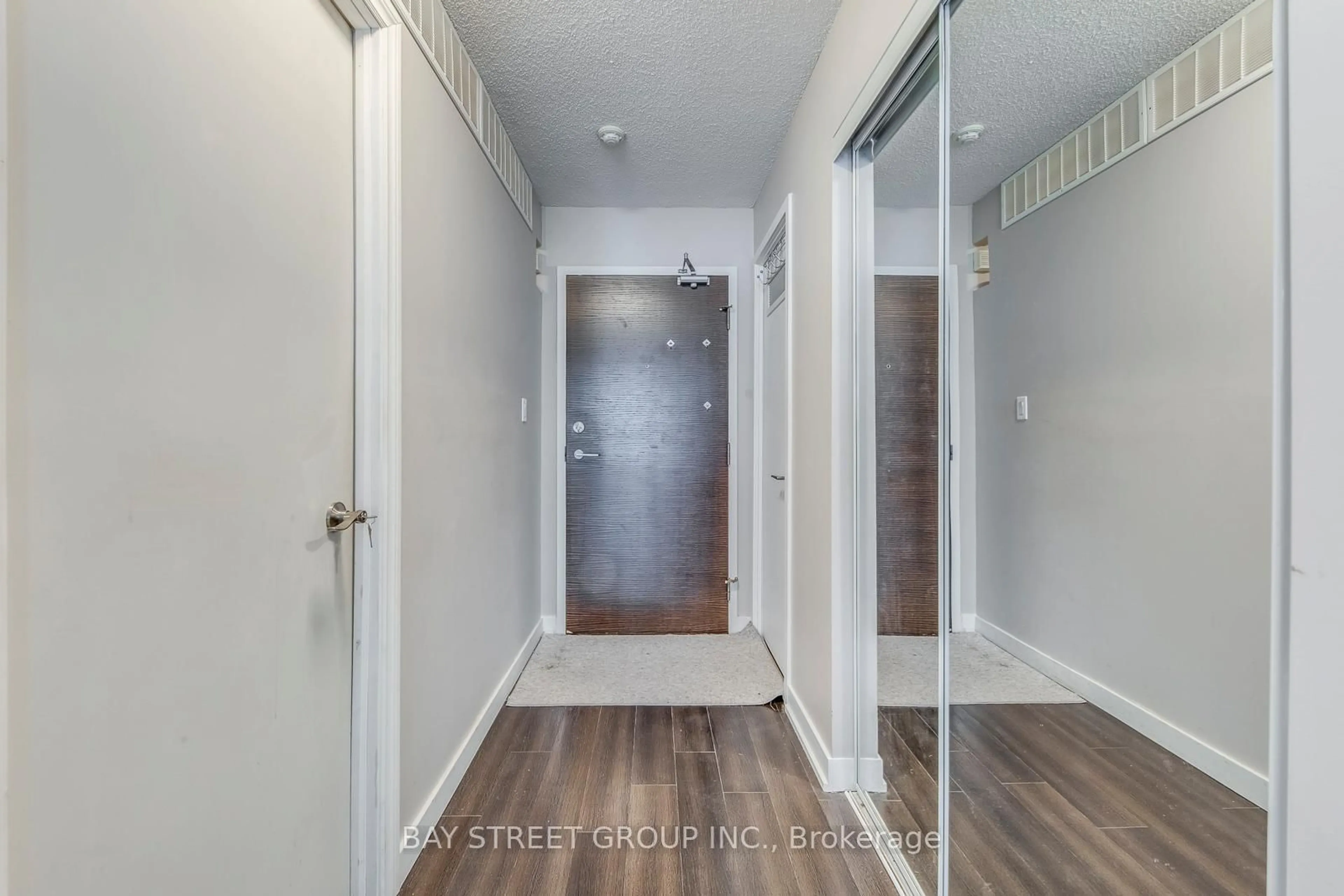 Indoor entryway for 151 Dan Leckie Way #750, Toronto Ontario M5V 4B2