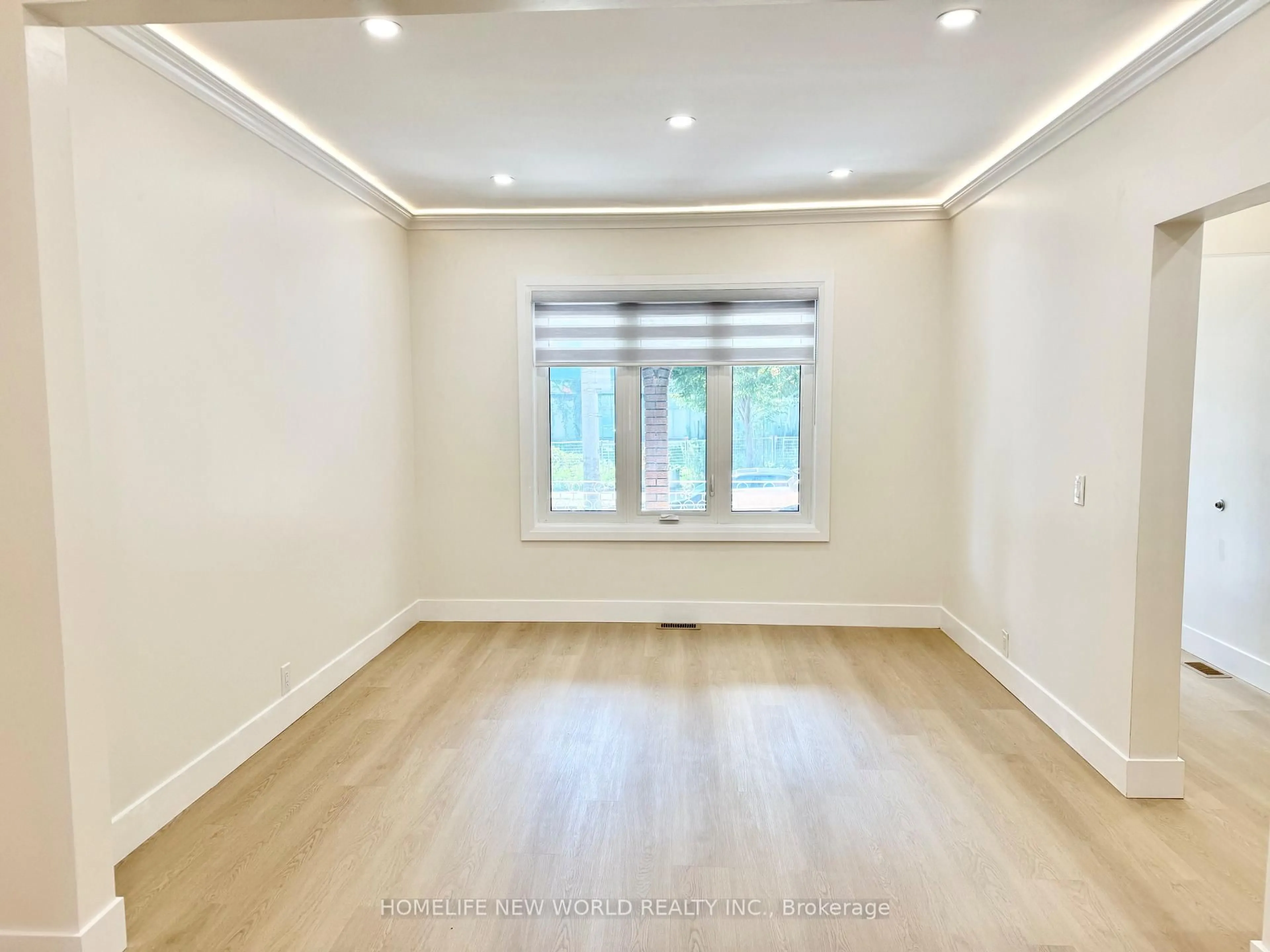 A pic of a room for 137 Gladstone Ave, Toronto Ontario M6J 3L1
