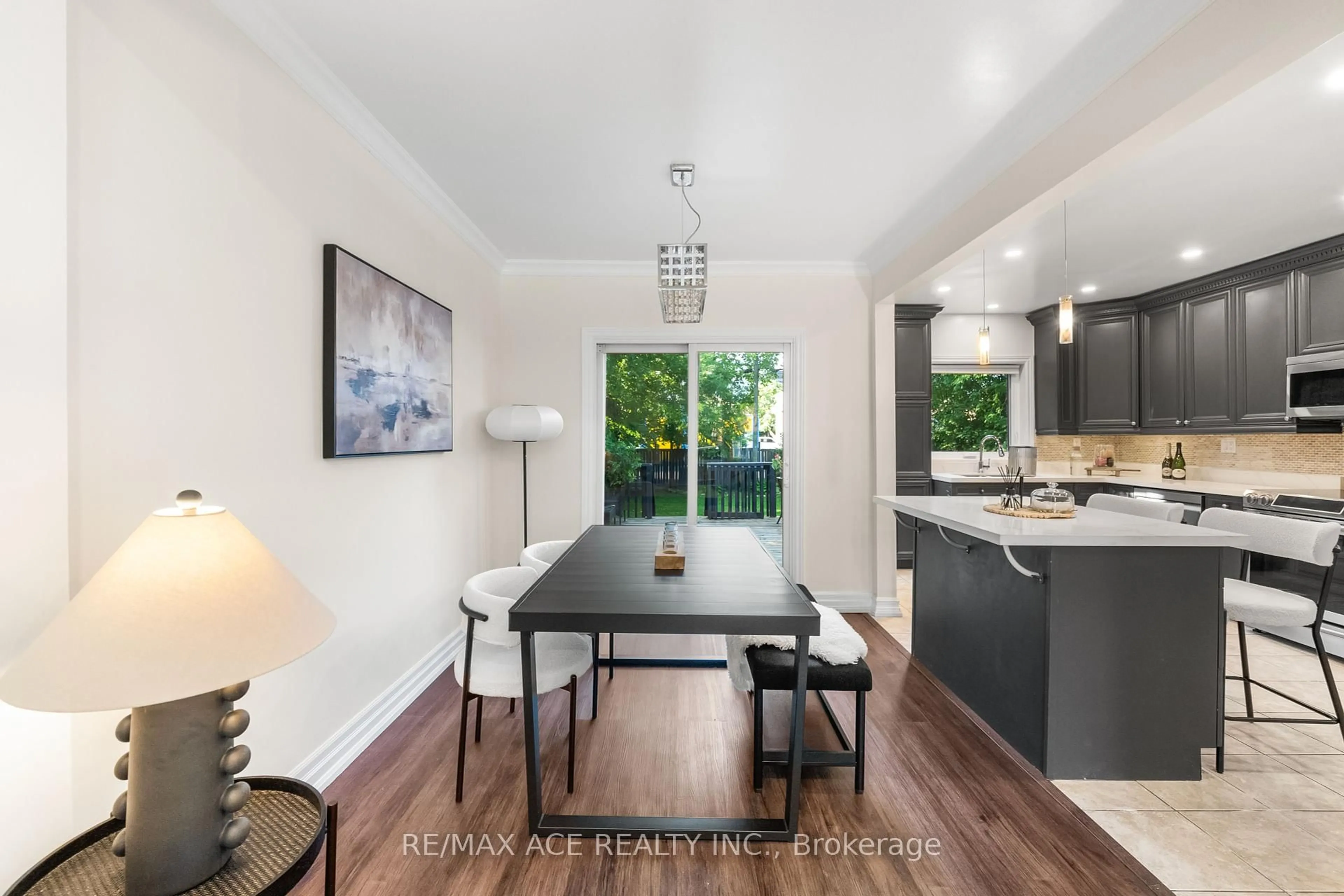 Open concept kitchen, unknown for 218 Bogert Ave, Toronto Ontario M2N 1L3