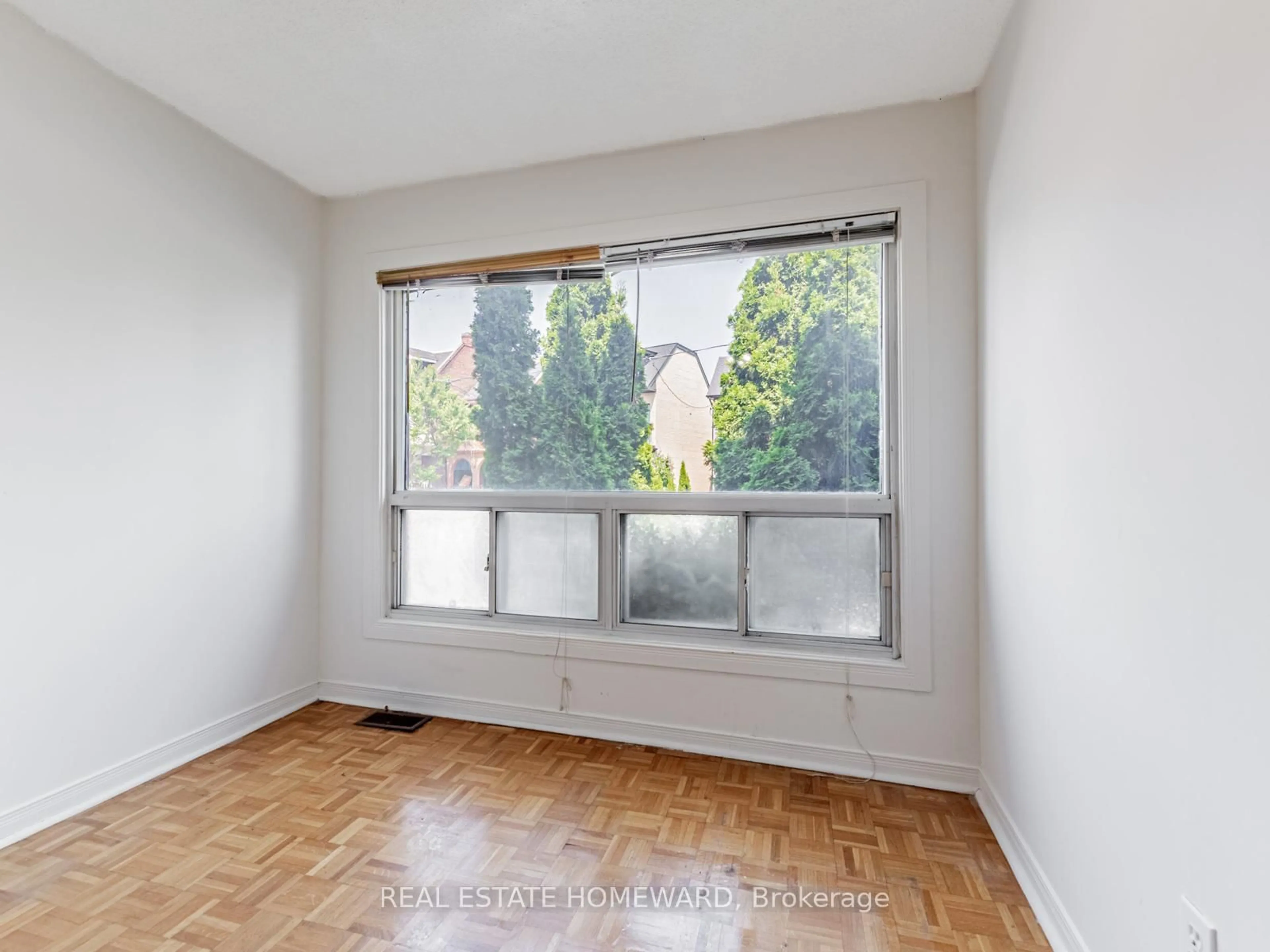 A pic of a room for 1188 Ossington Ave, Toronto Ontario M6G 3W1