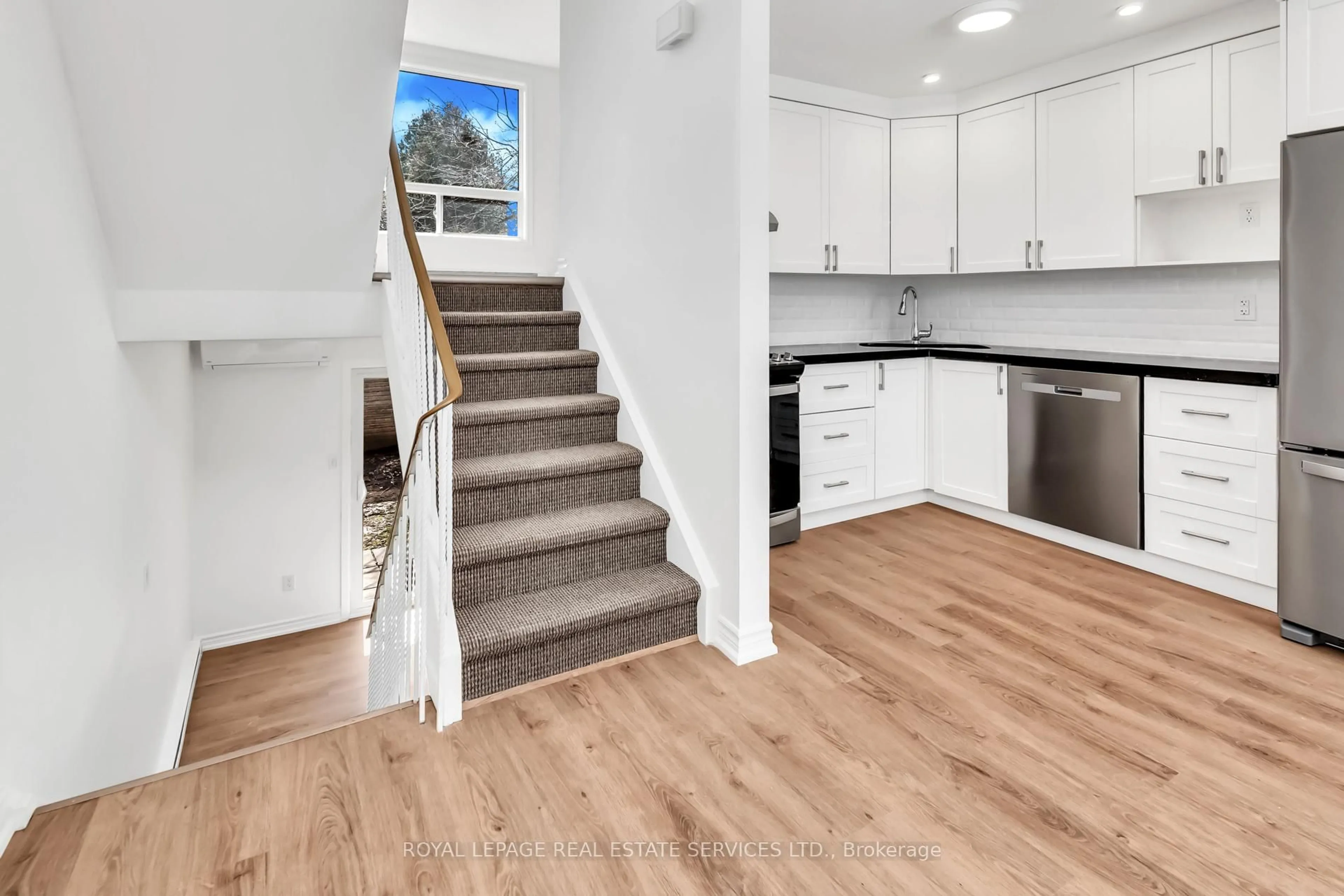 Open concept kitchen, unknown for 130 Clinton St #23, Toronto Ontario M6G 2Y3