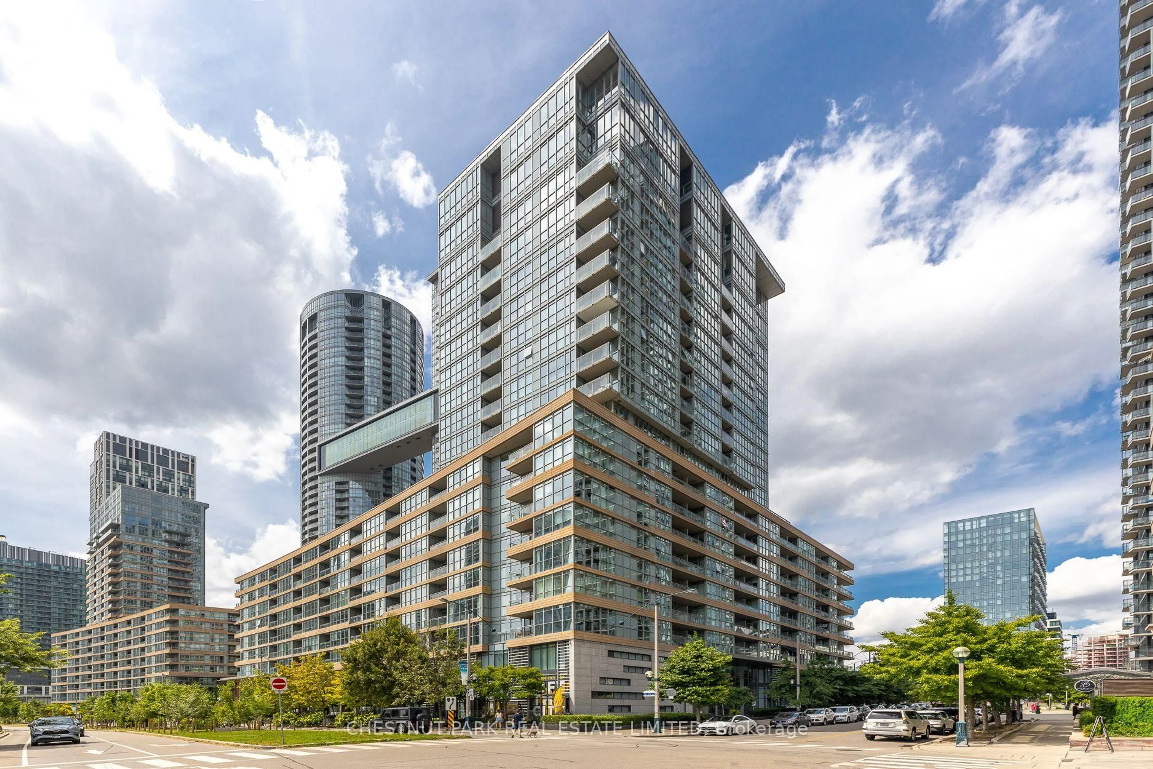 Unknown for 10 Capreol Crt #620, Toronto Ontario M5V 4B3