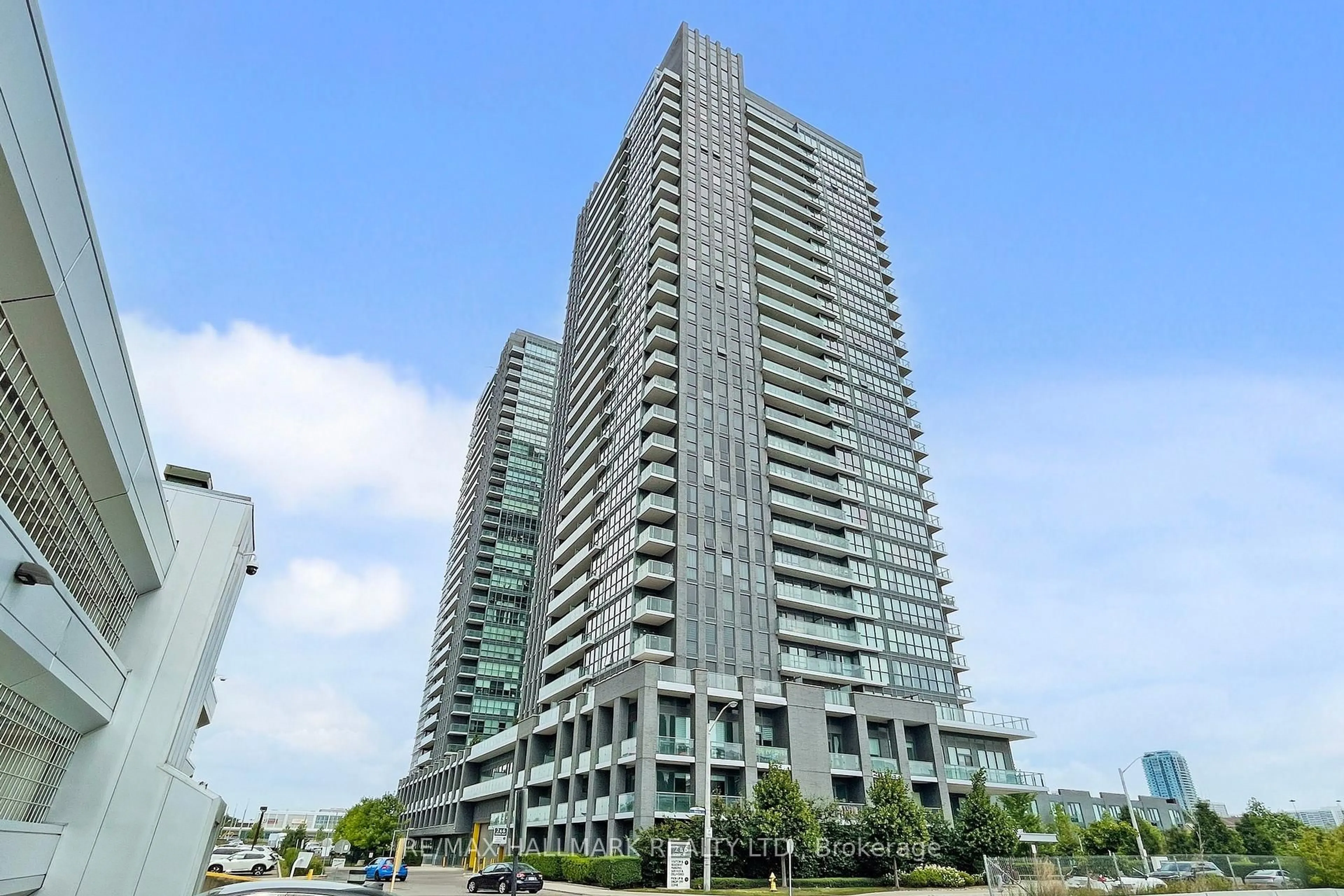 Indoor foyer for 2 Sonic Way #2806, Toronto Ontario M3C 0P2
