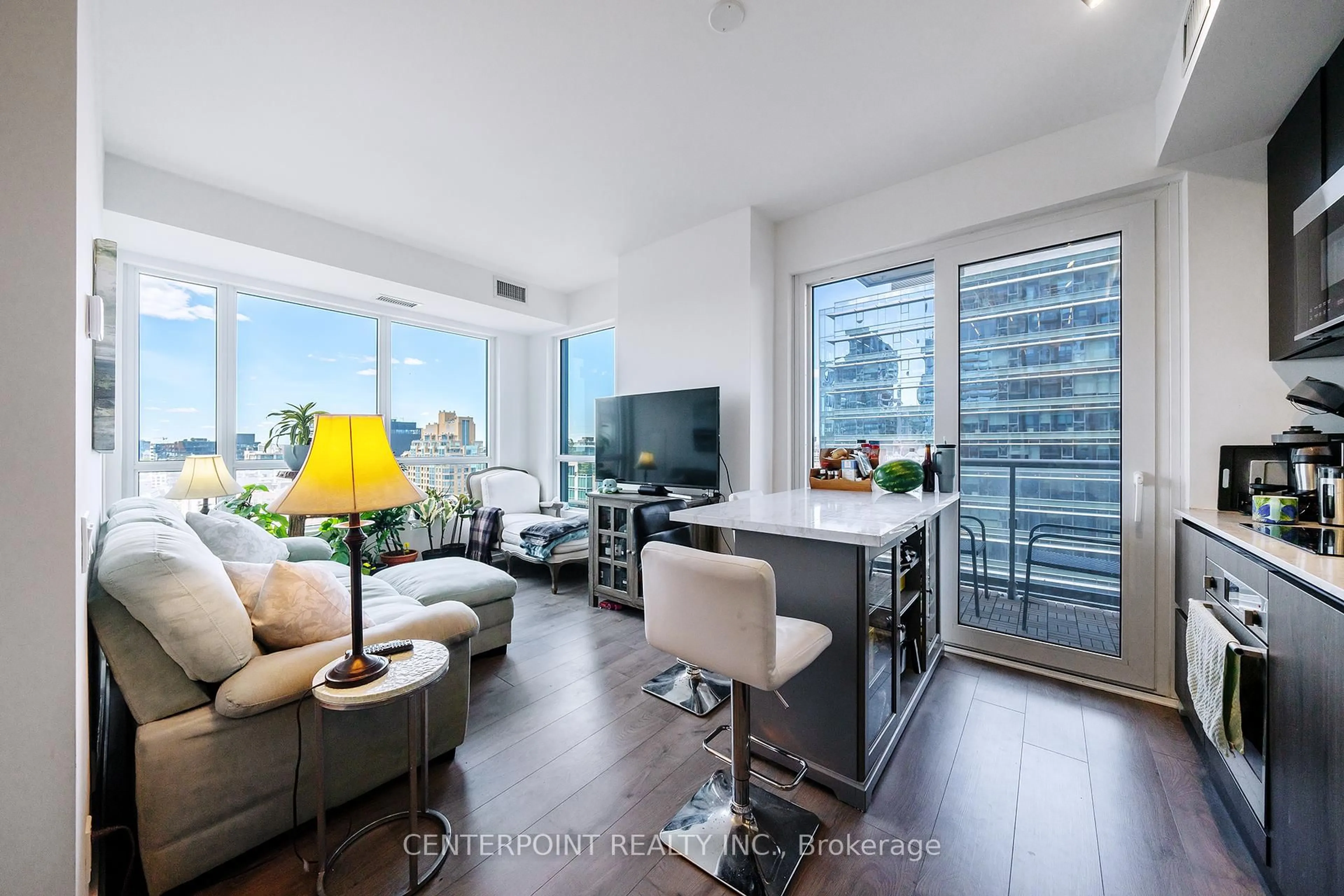 Living room with furniture, unknown for 108 Peter St #1623, Toronto Ontario M5V 0W2