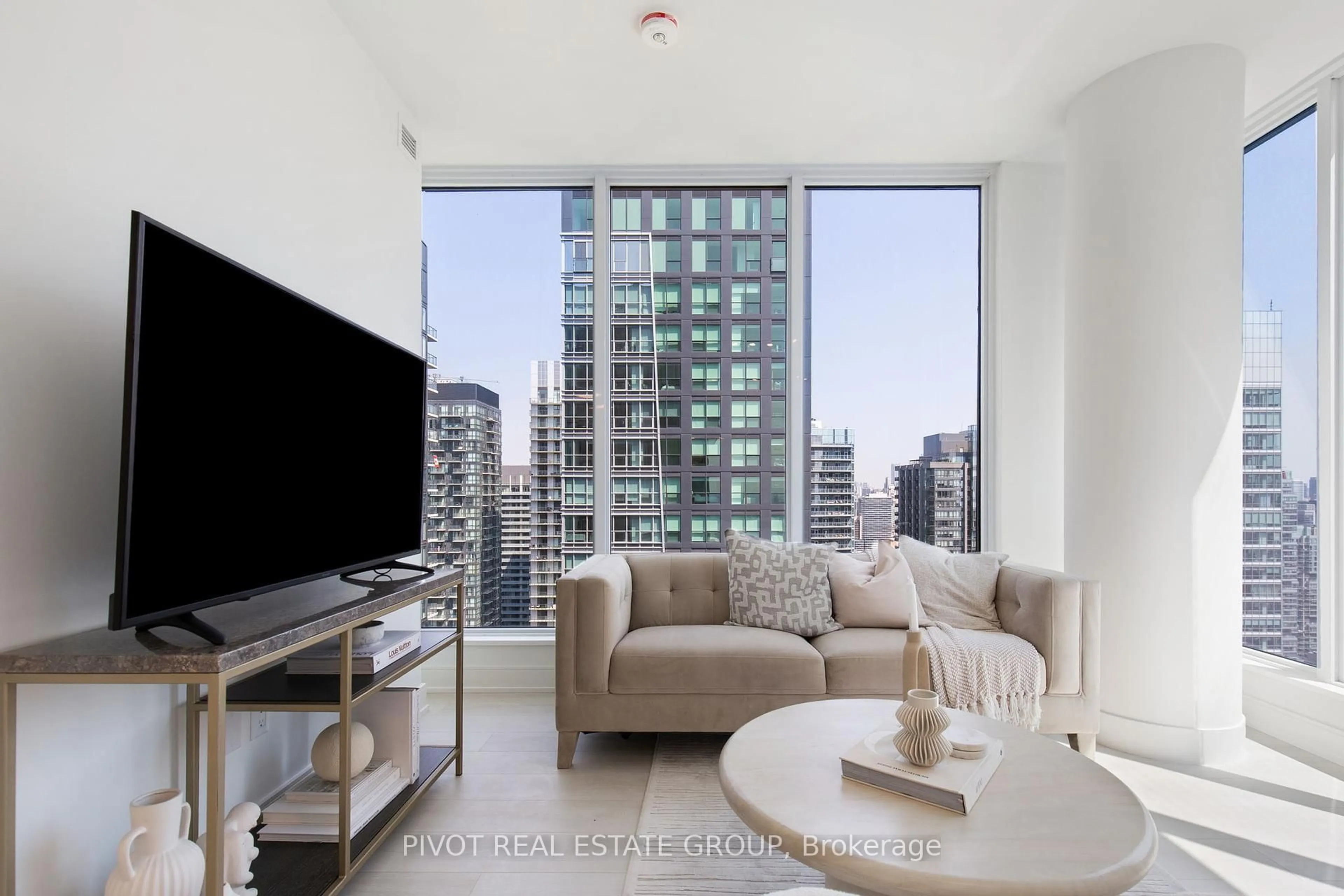 Living room with furniture, unknown for 35 Mercer St #3912, Toronto Ontario M5V 0V1