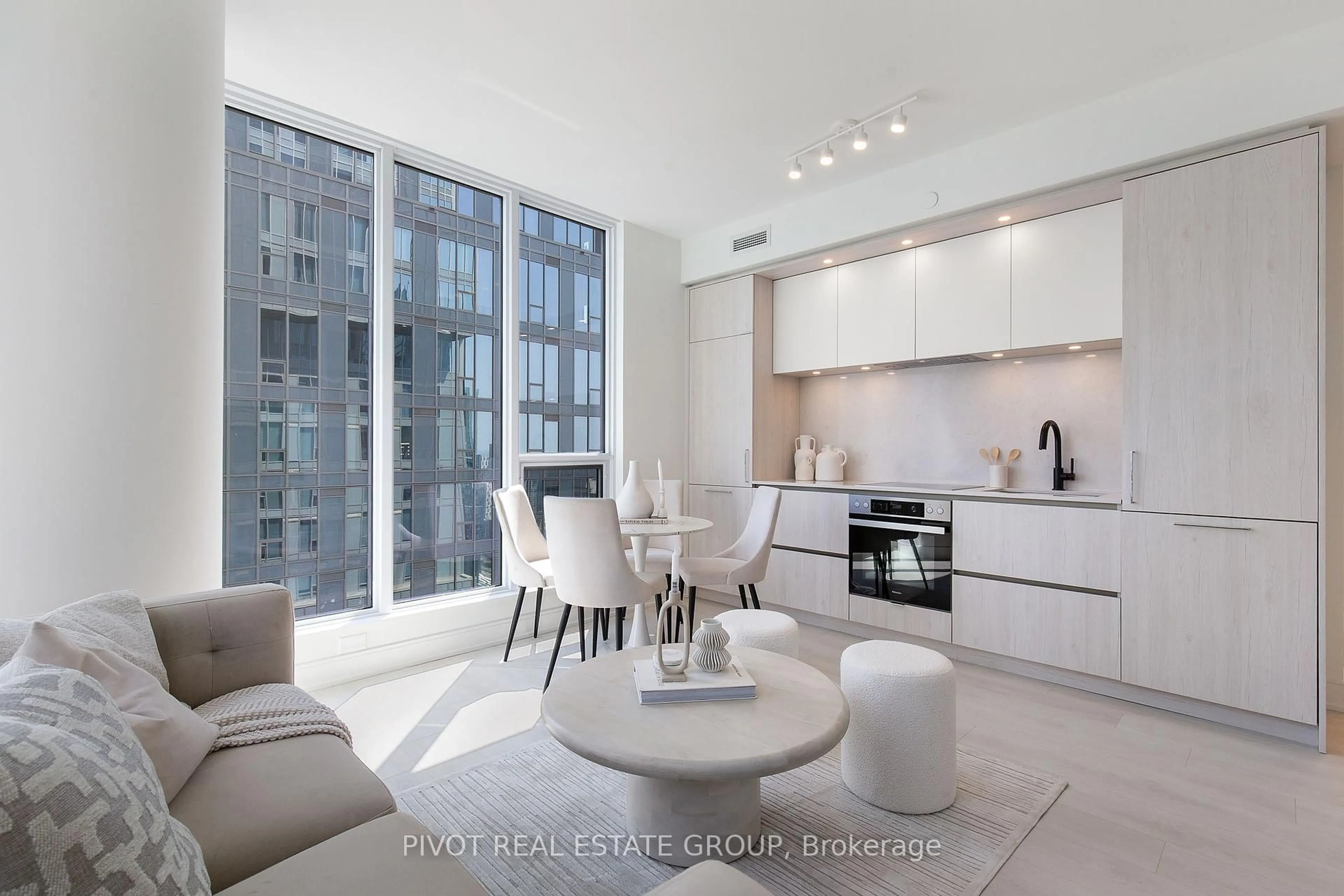 Open concept kitchen, unknown for 35 Mercer St #3912, Toronto Ontario M5V 0V1