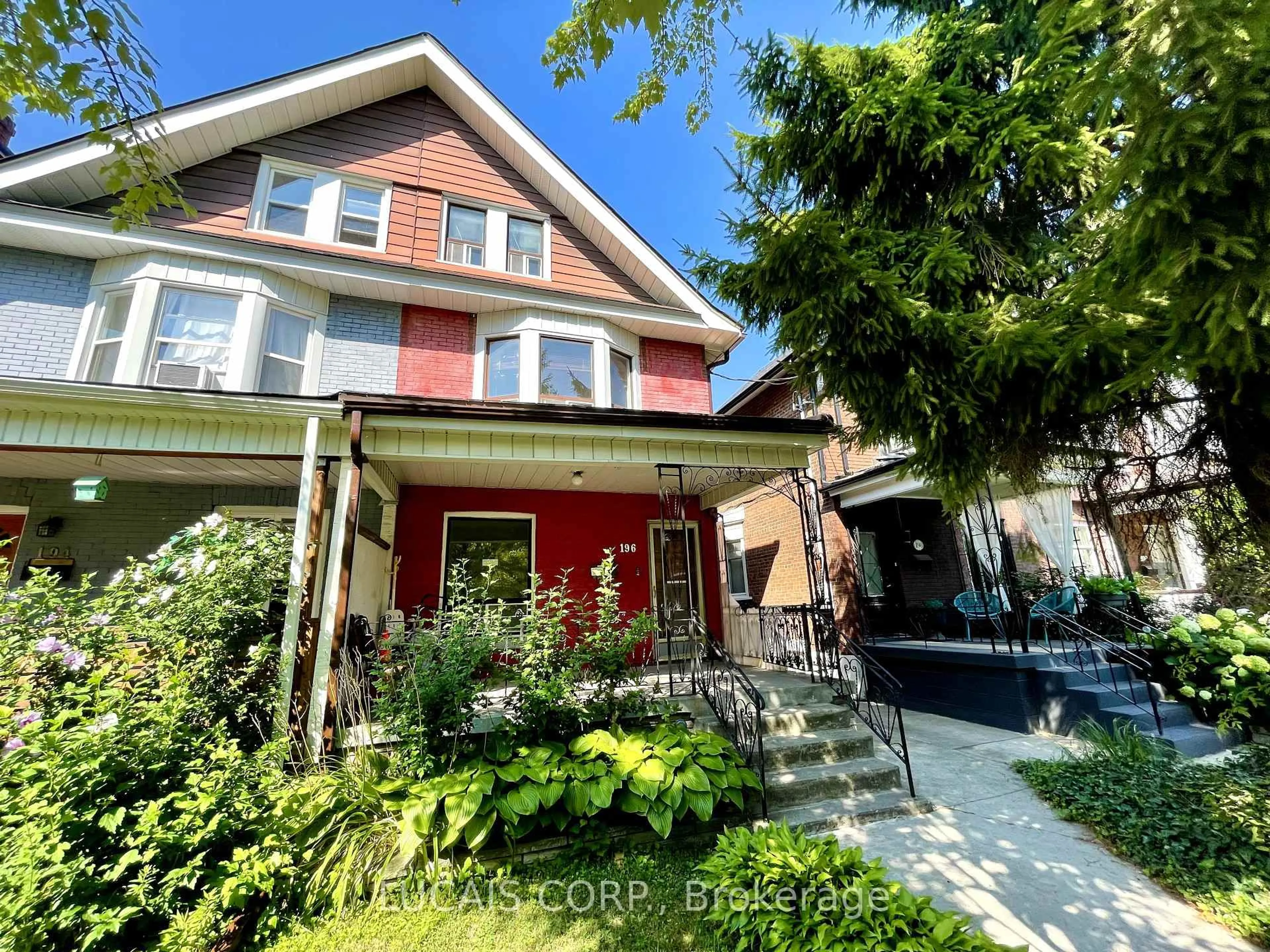Unknown for 196 Beatrice St, Toronto Ontario M6G 3G1